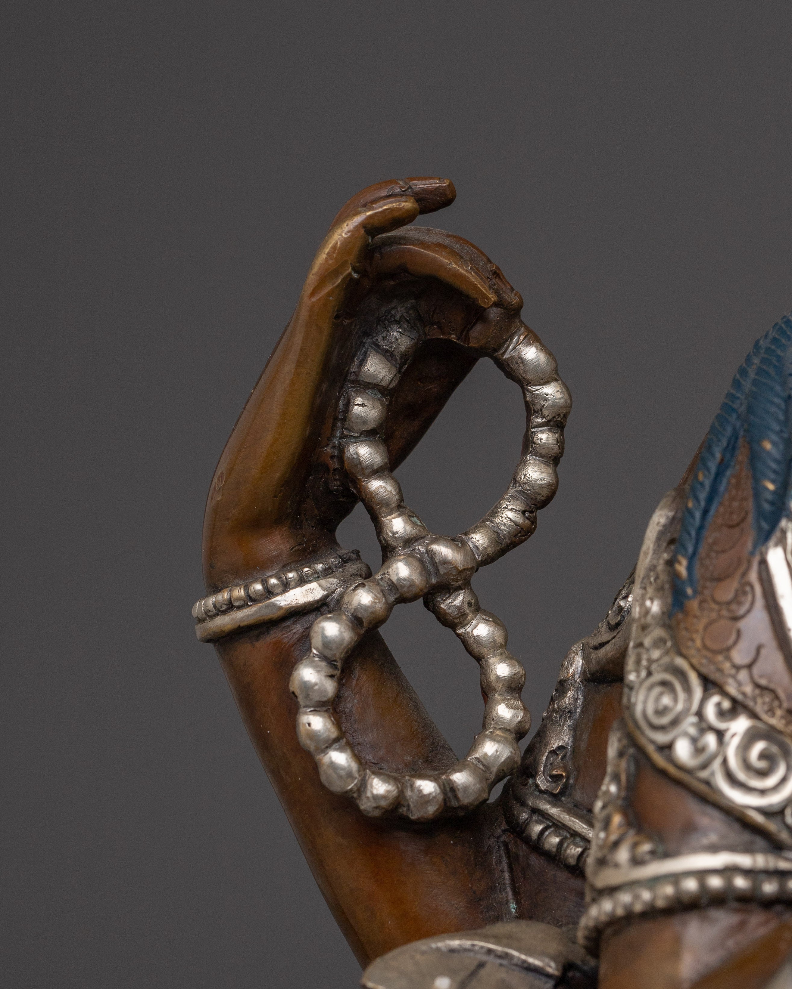 Lord of Mercy Chenrezig Statue | Symbol of Loving-Kindness and Wisdom