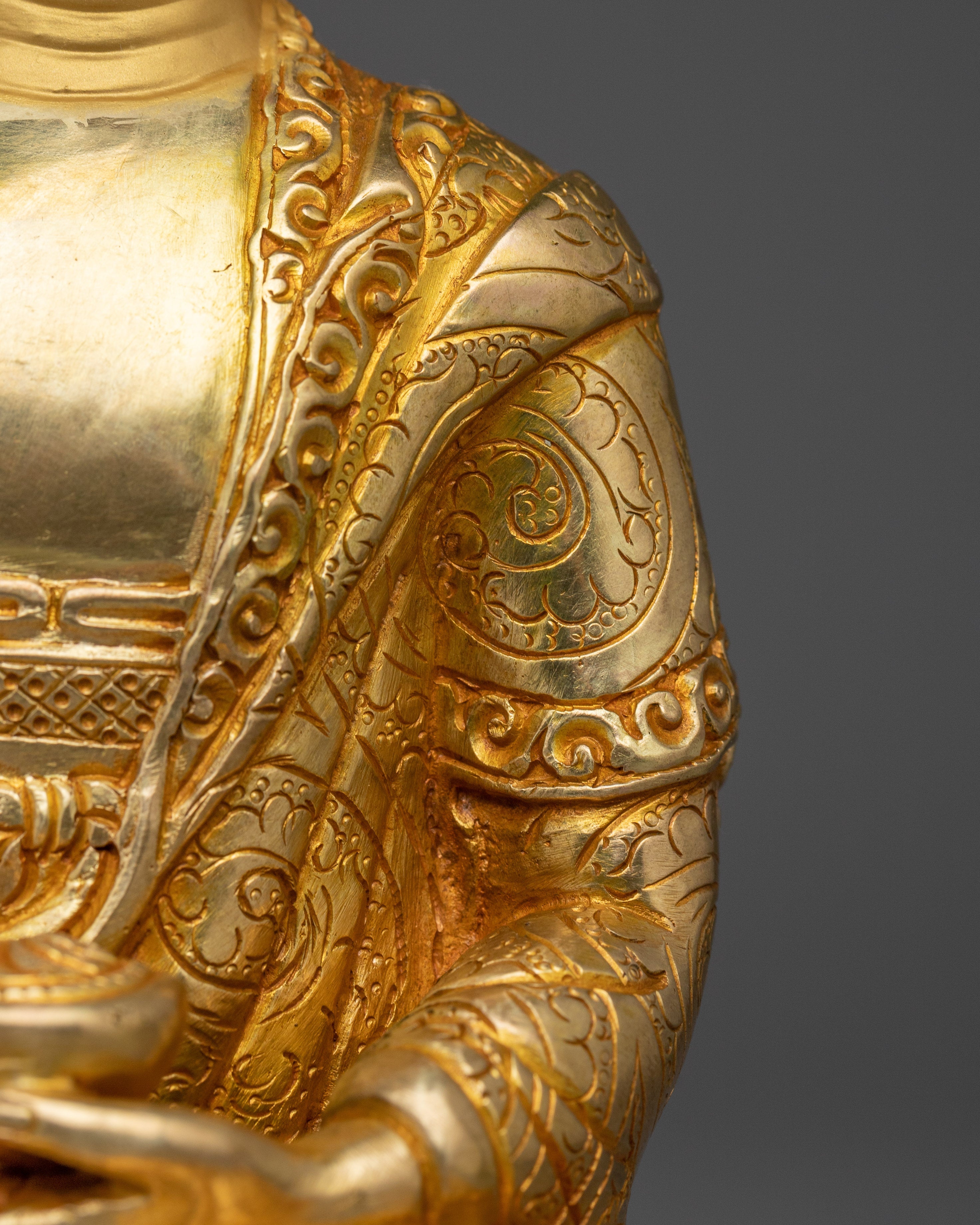 Enlightened Shakyamuni Buddha Golden Art | The Sage of Shakyas