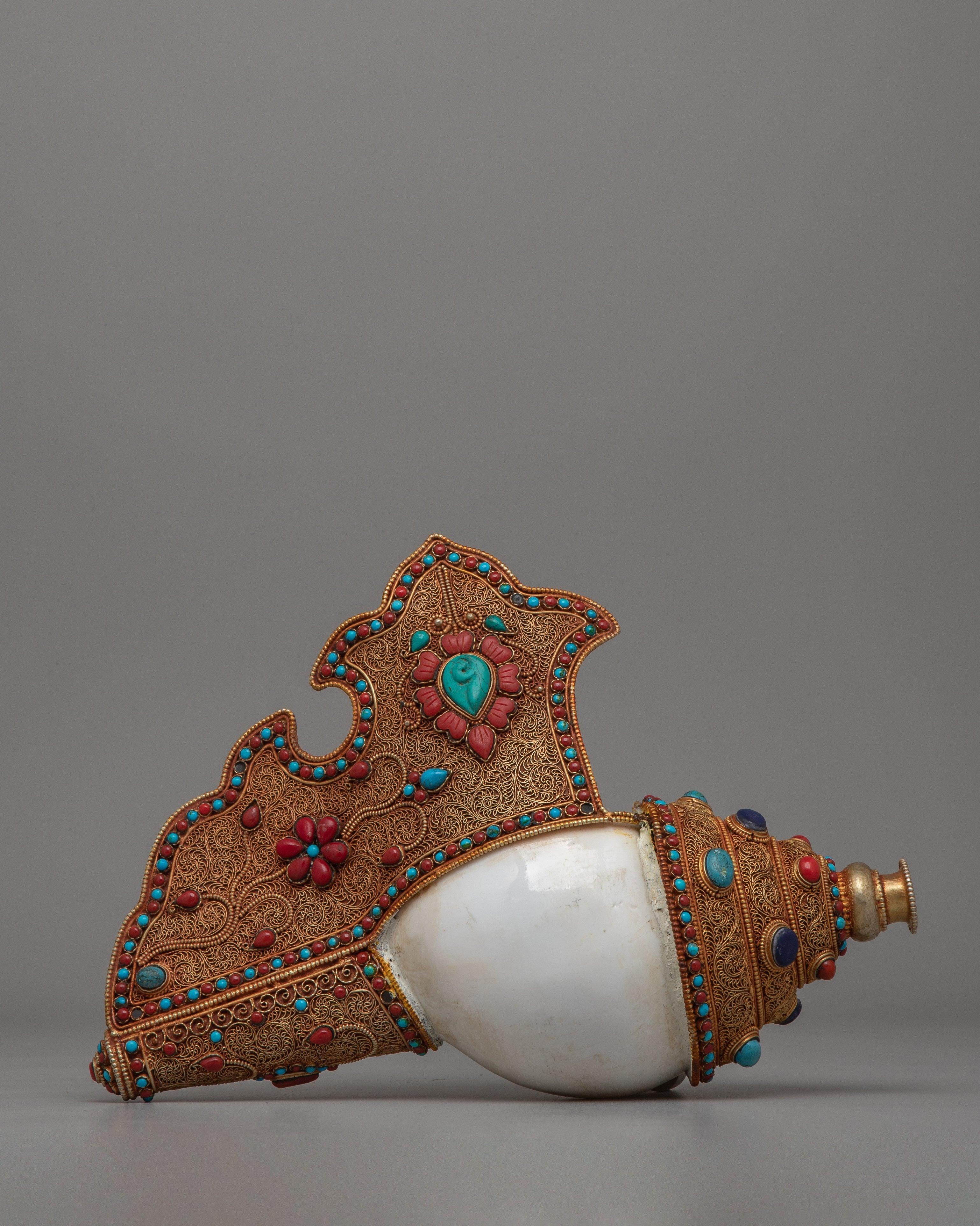 Gold-Plated Ritual Conch Shell | A sacred Buddhist Artifact for Decor and Rituals