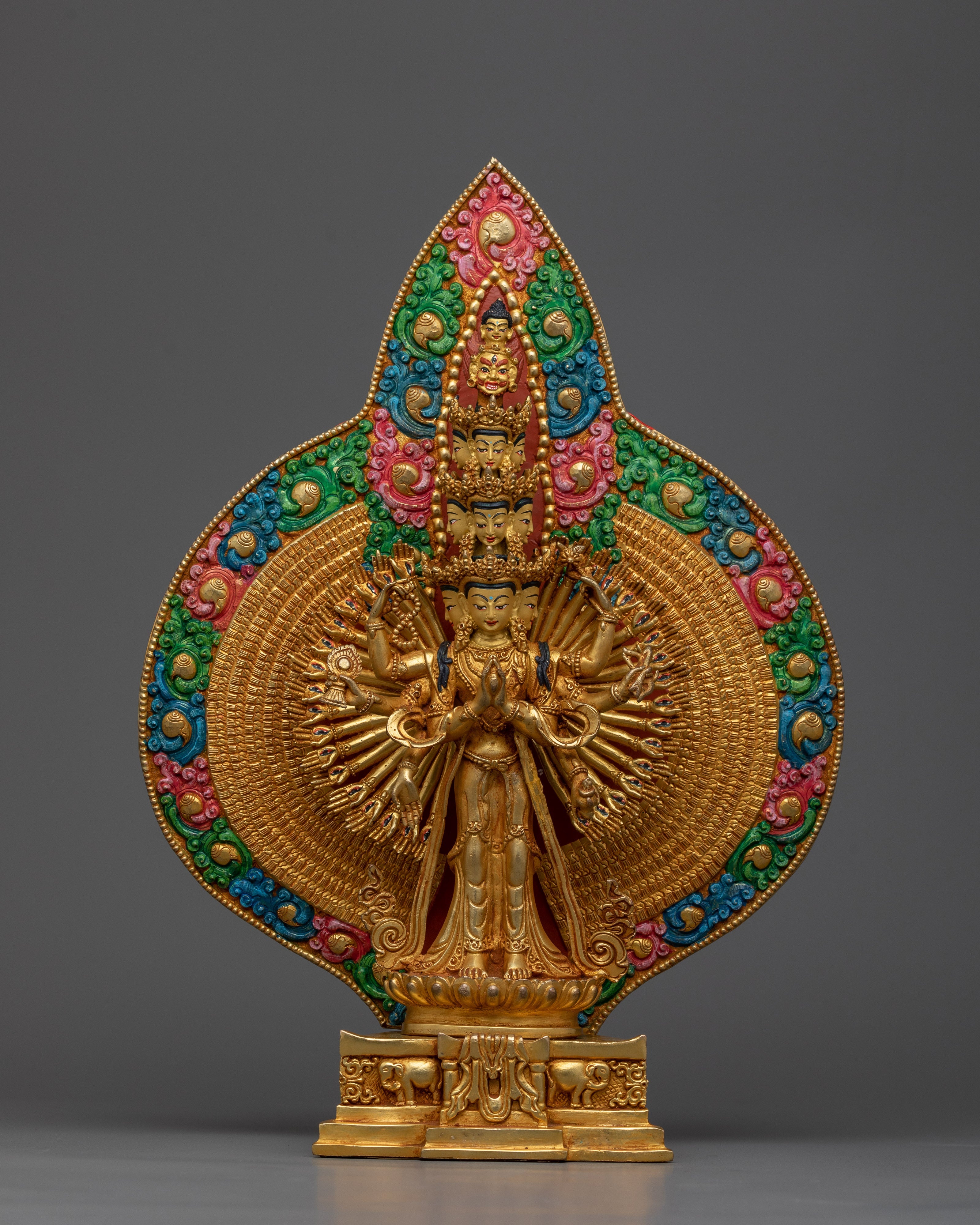 1000 arm buddha