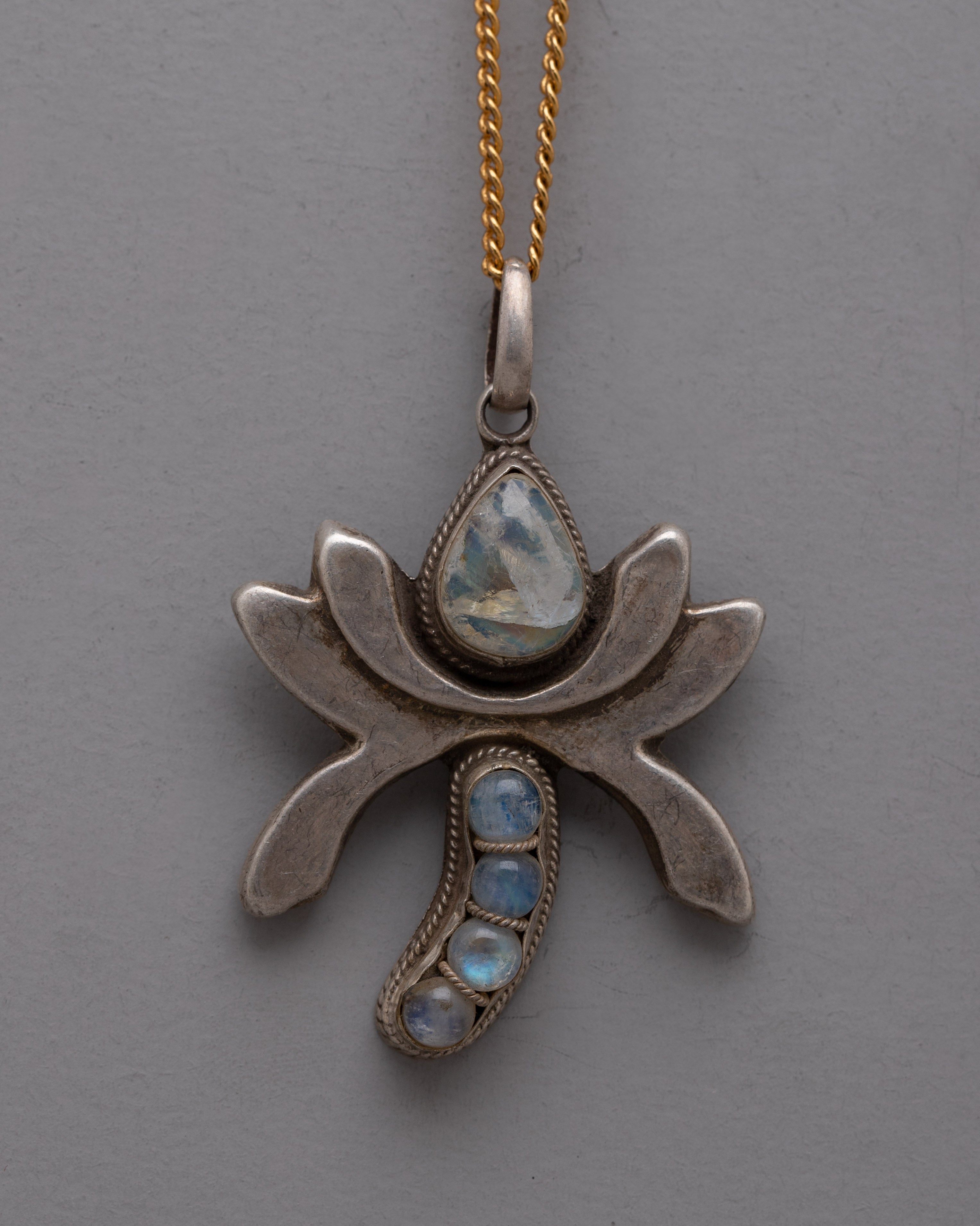 925 Sterling Silver Pendant | Unique and Beautiful Addition to Your Jewelry Collection