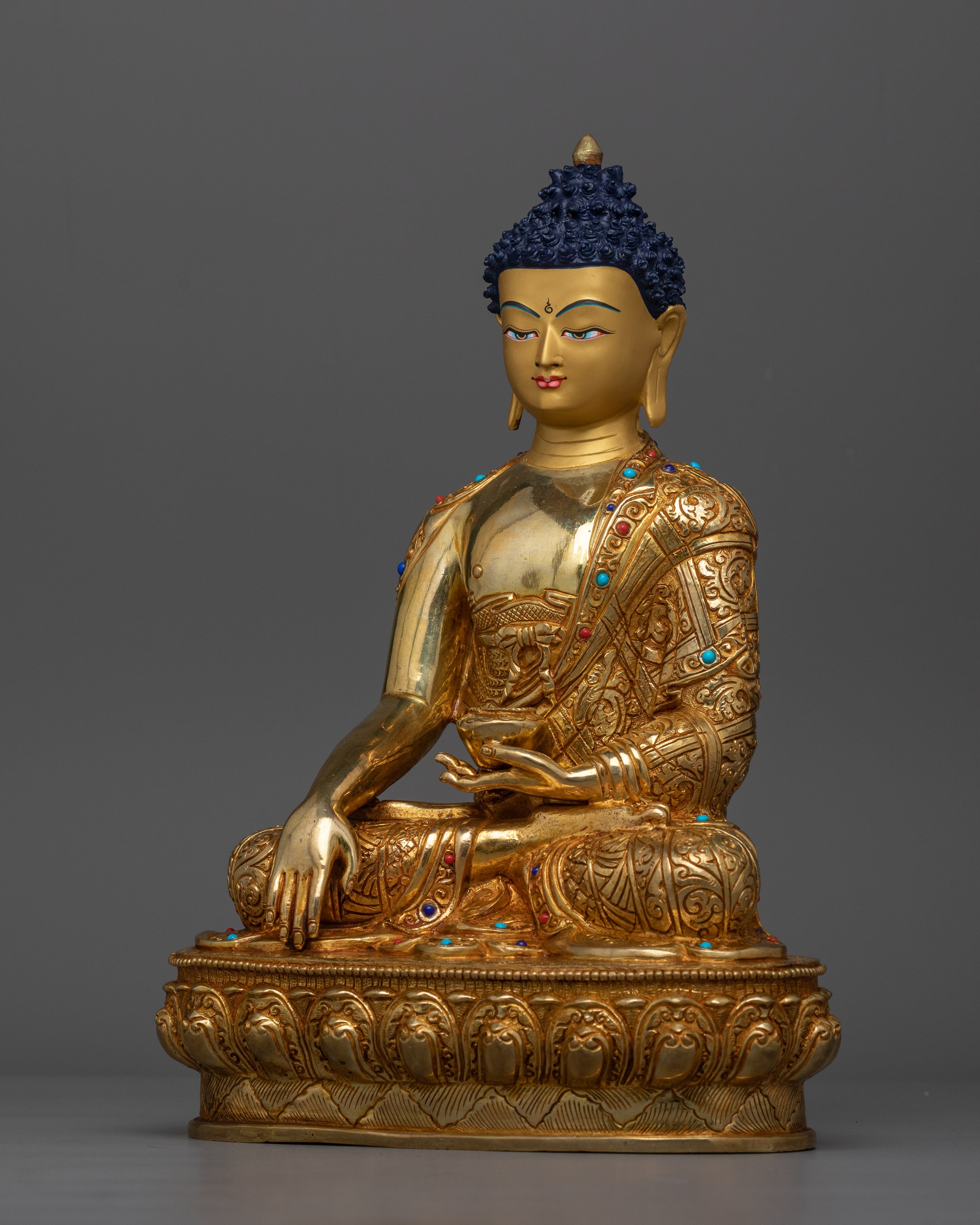 shakyamuni-buddhah-gold-gilded