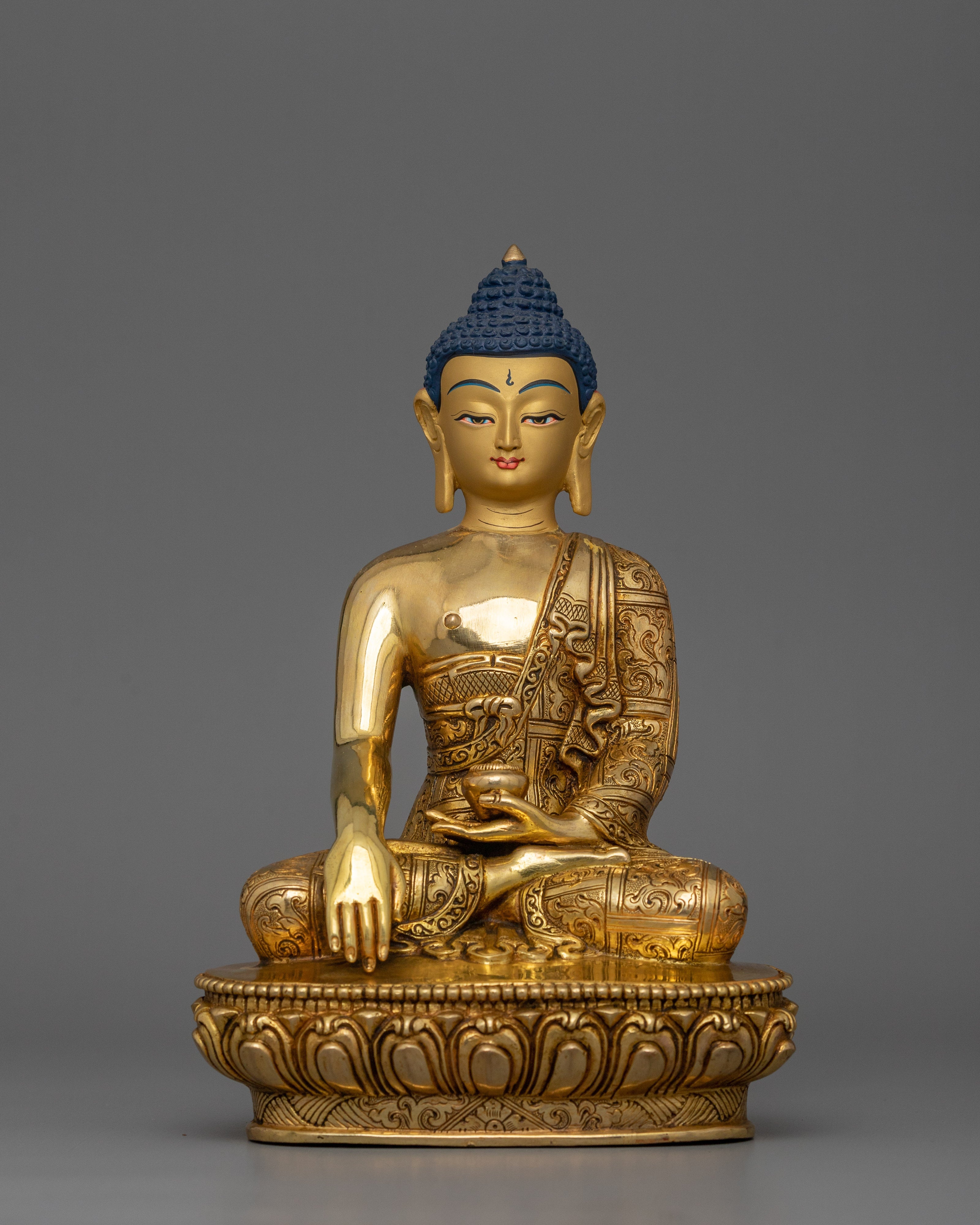 shakyamuni-buddha-dharma-teacher-sculpture