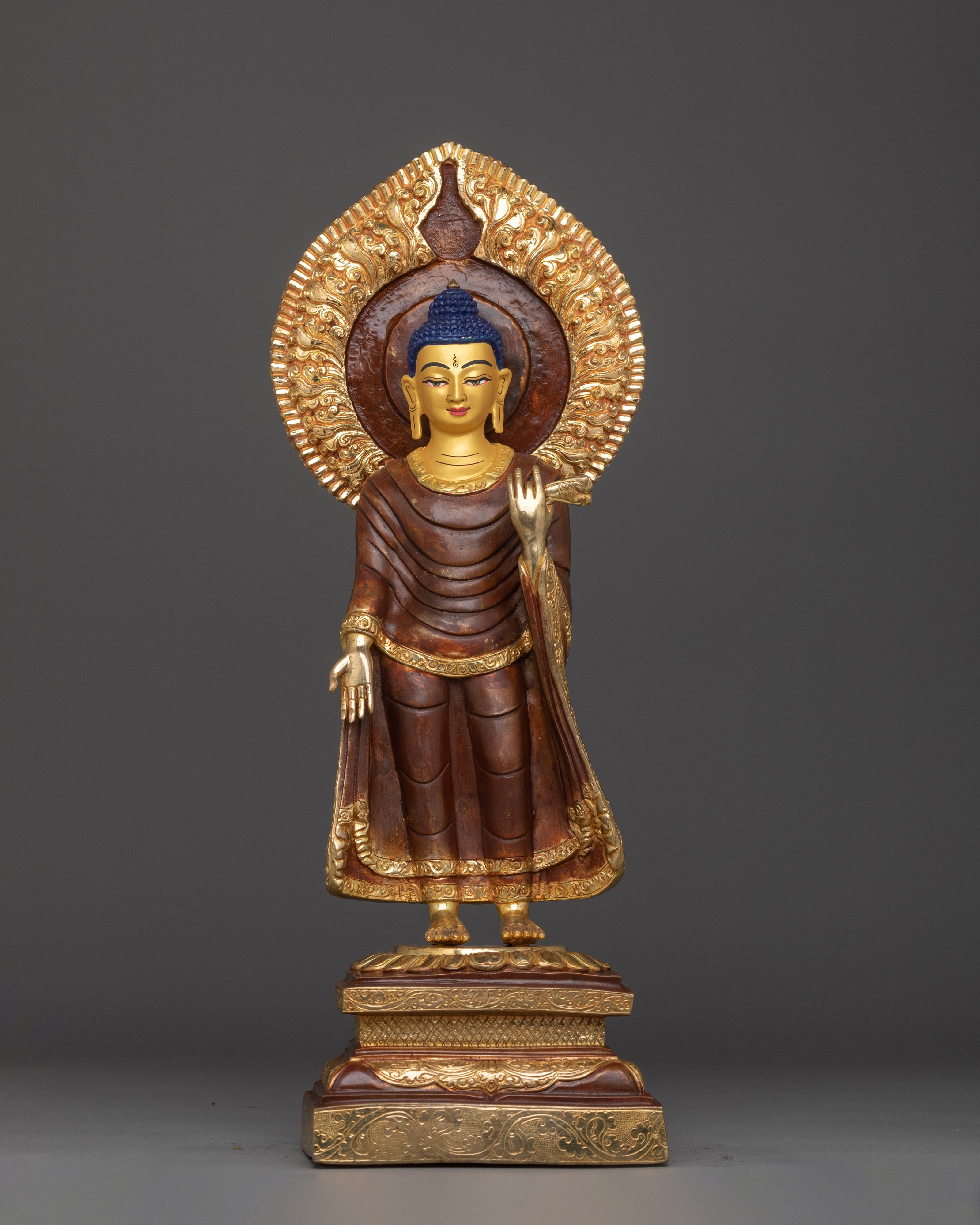 statue-of-standing-shakyamuni-buddha