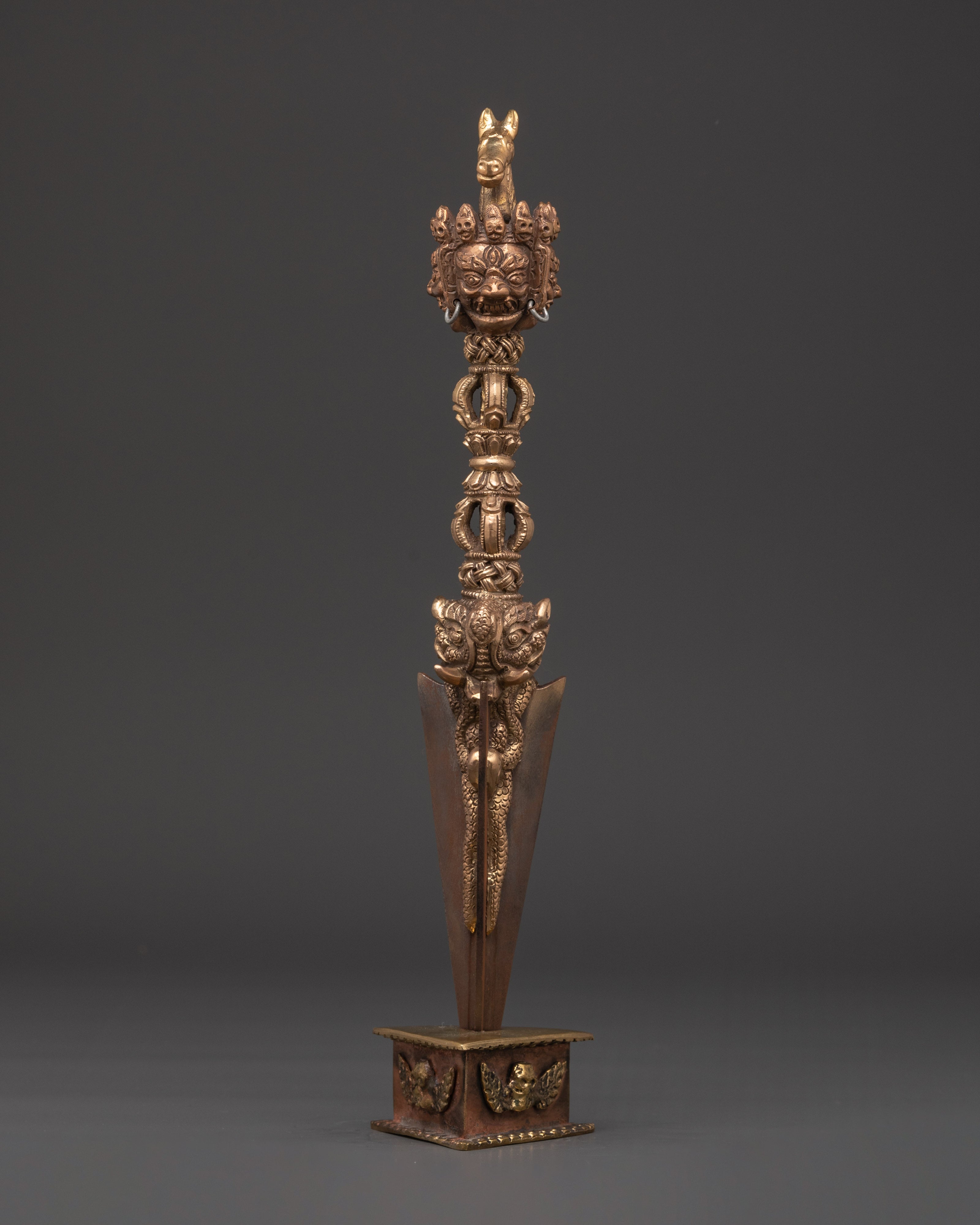 tibetan-buddhist-powerful-vajrakilaya-phurba