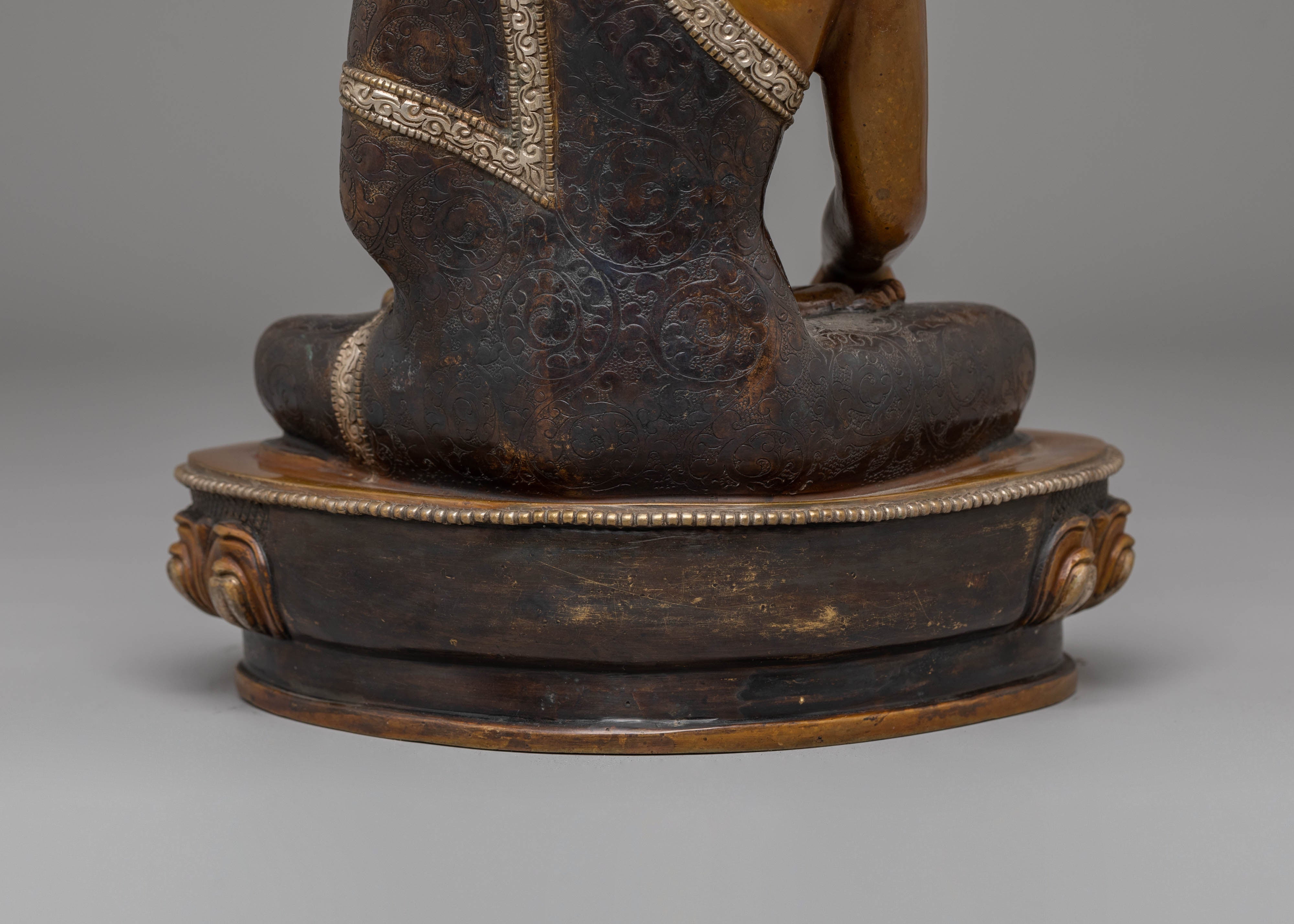 Gautam Buddha Statue : Teacher of Dharma