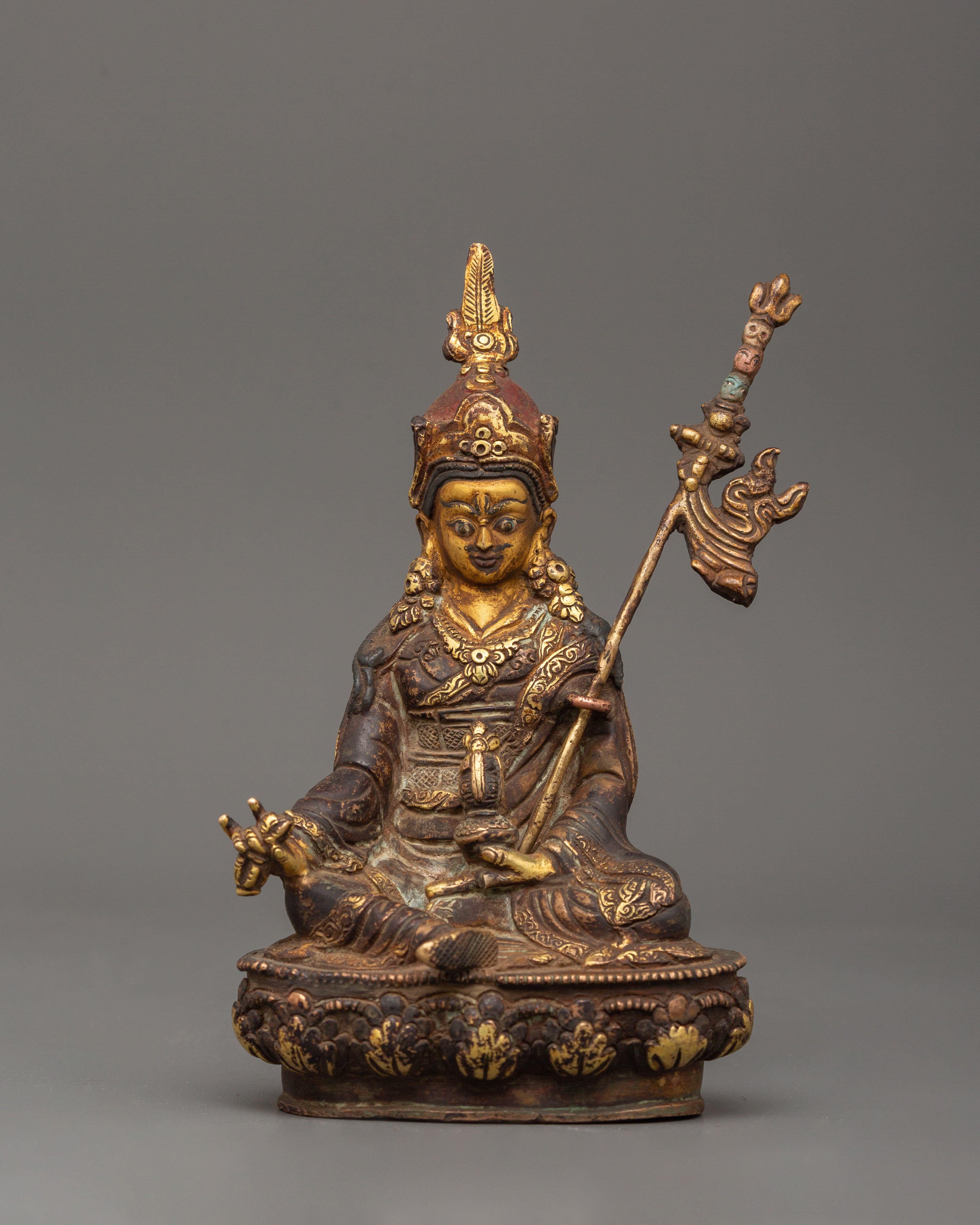 guru-rinpoche-compassionate-figurine