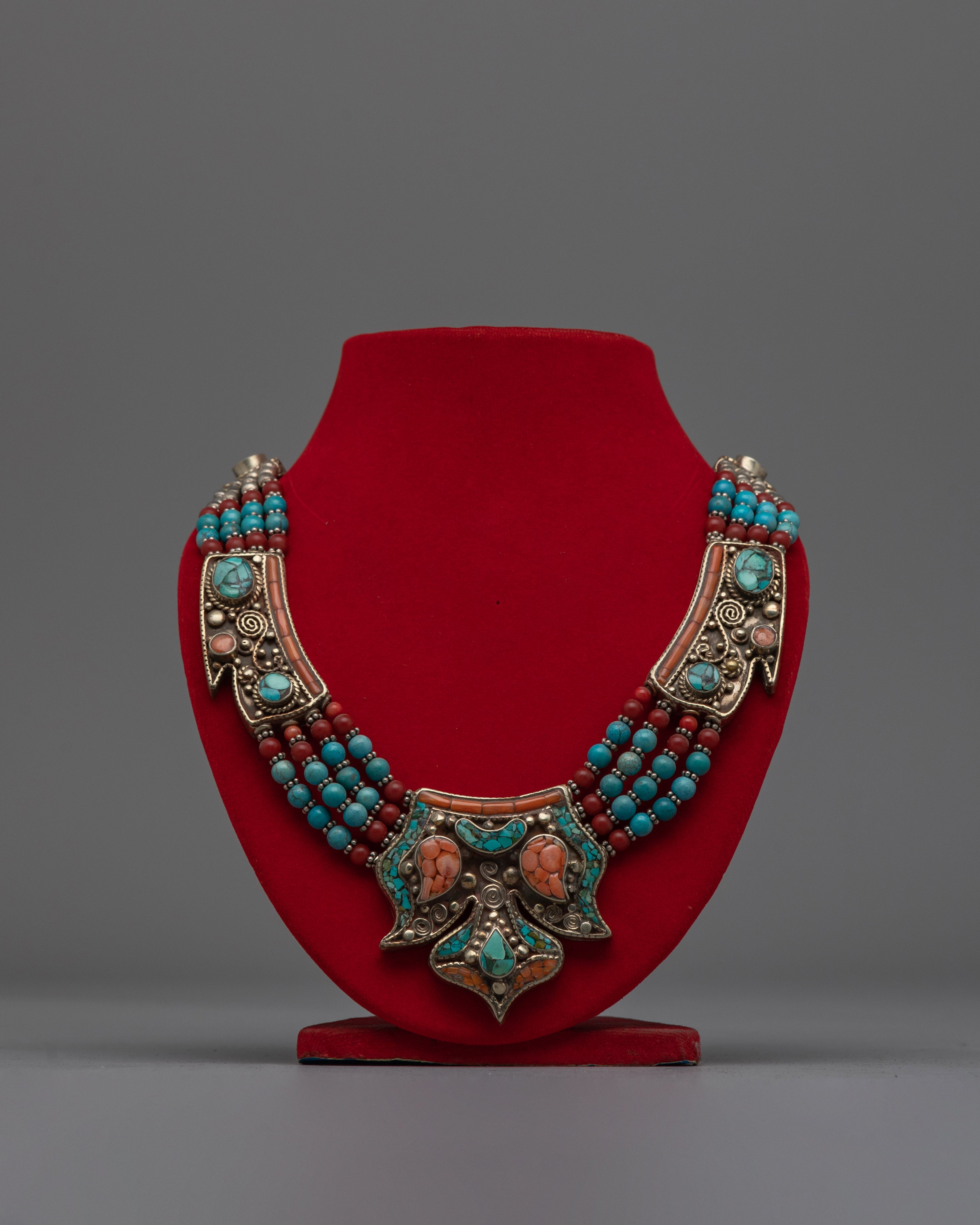 Turquoise White Stone Necklace | Elegant and Versatile Necklace for Any Occasion