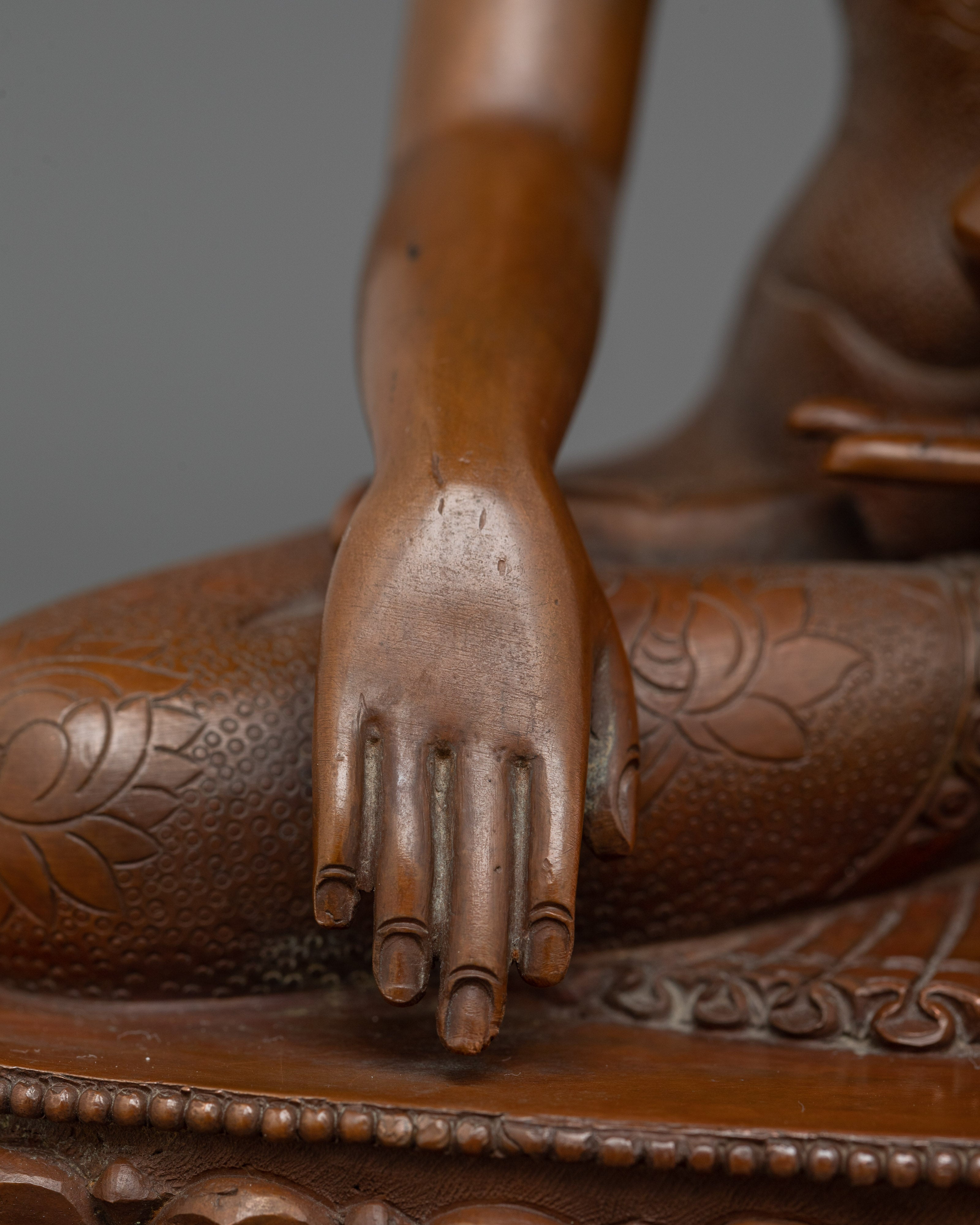 Crowned Siddhartha Gautam Shakyamuni Buddha | Shakyamuni Icon of Serenity and Wisdom