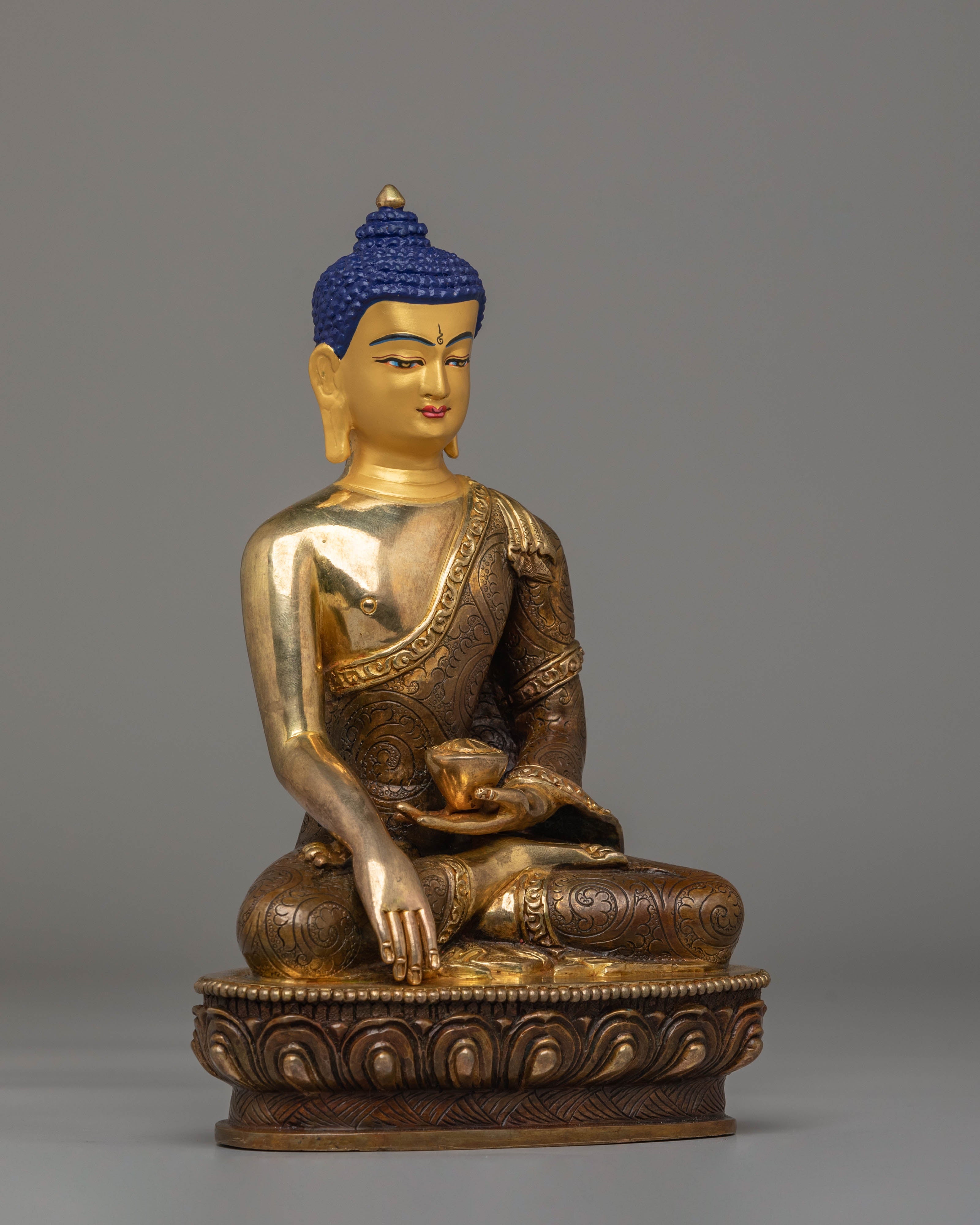Handcrafted Gautam Buddha Golden Statue