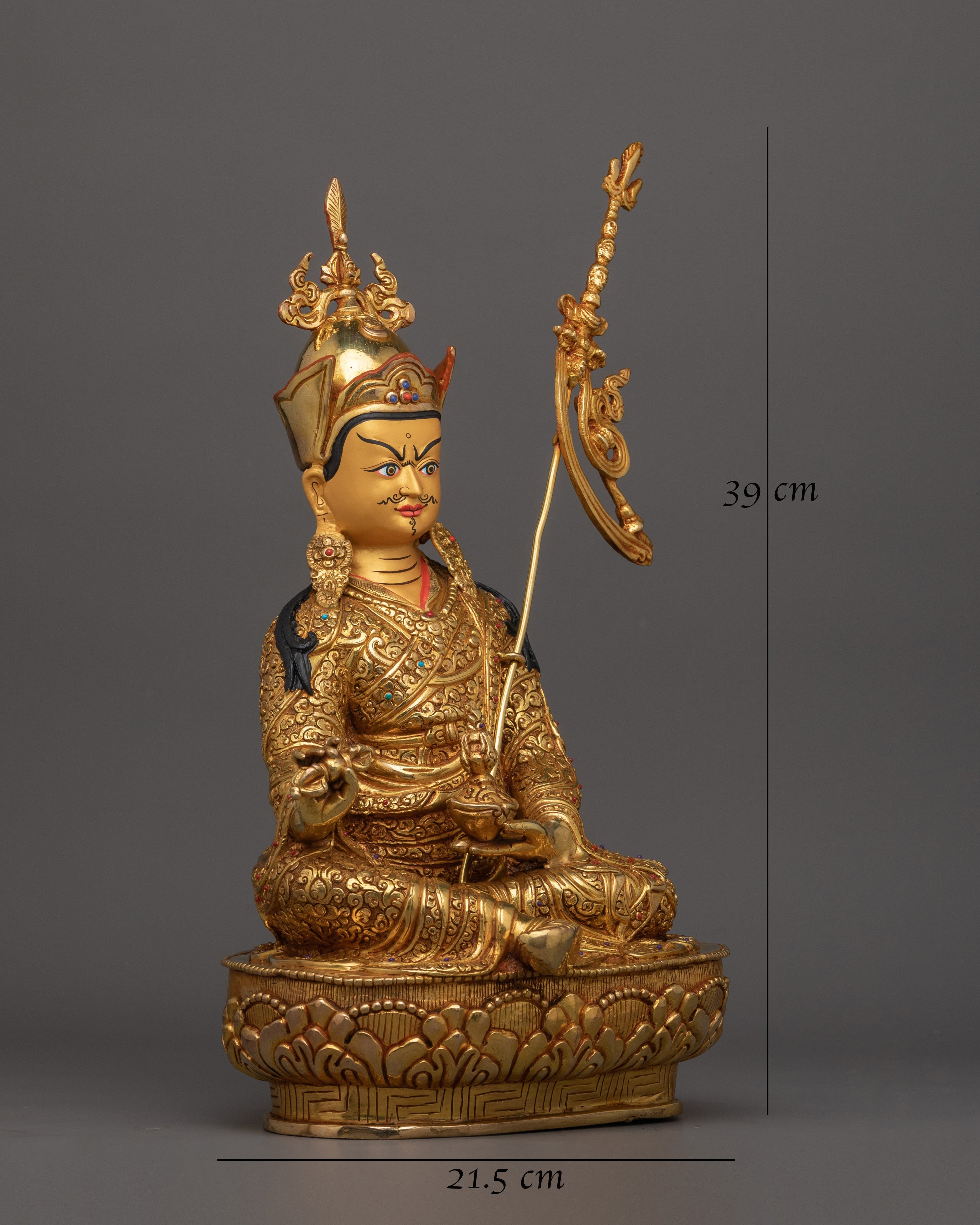 statue-of-guru-rinpoche-with-consort