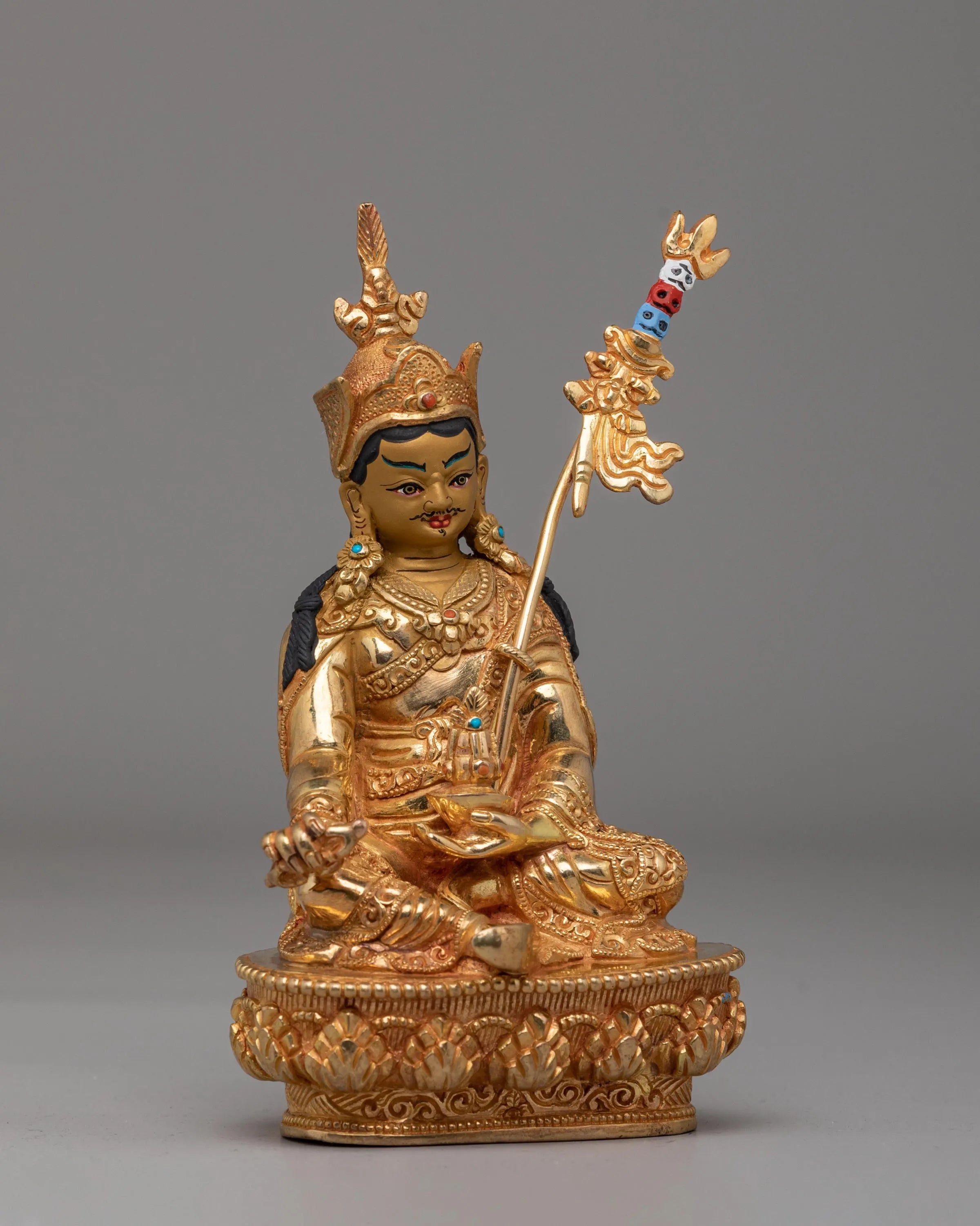 Guru Rinpoche Buddhist Statue | Symbol of Wisdom and Compassion