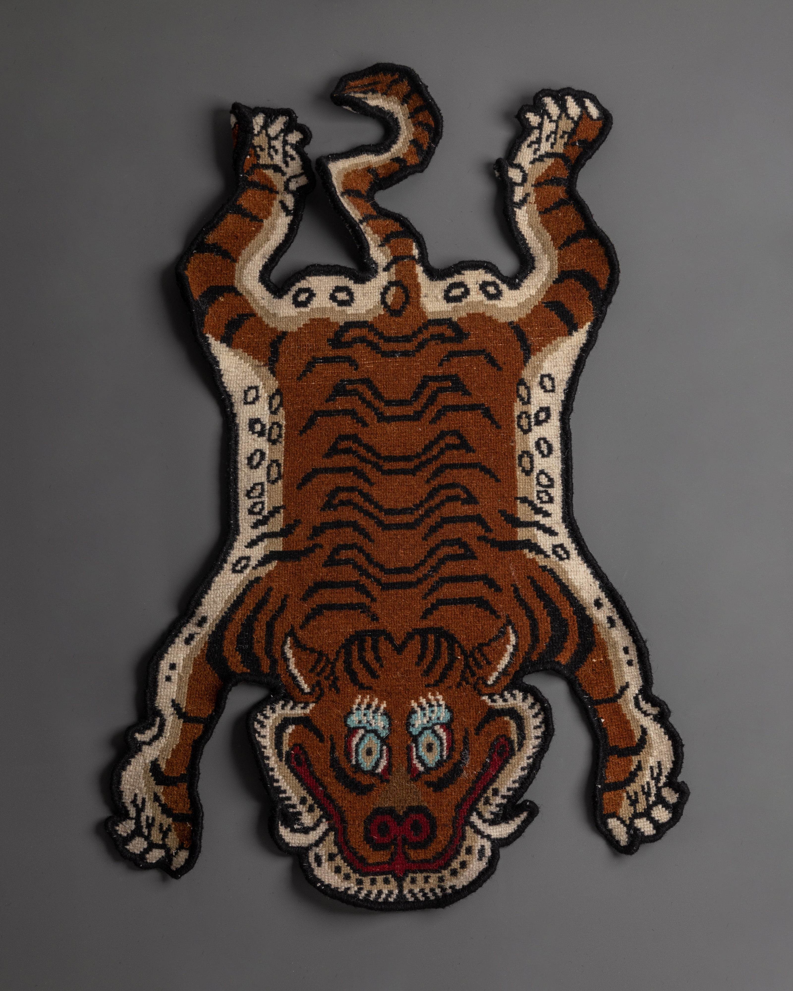 handmade-tibetan-knotted-tiger-rug