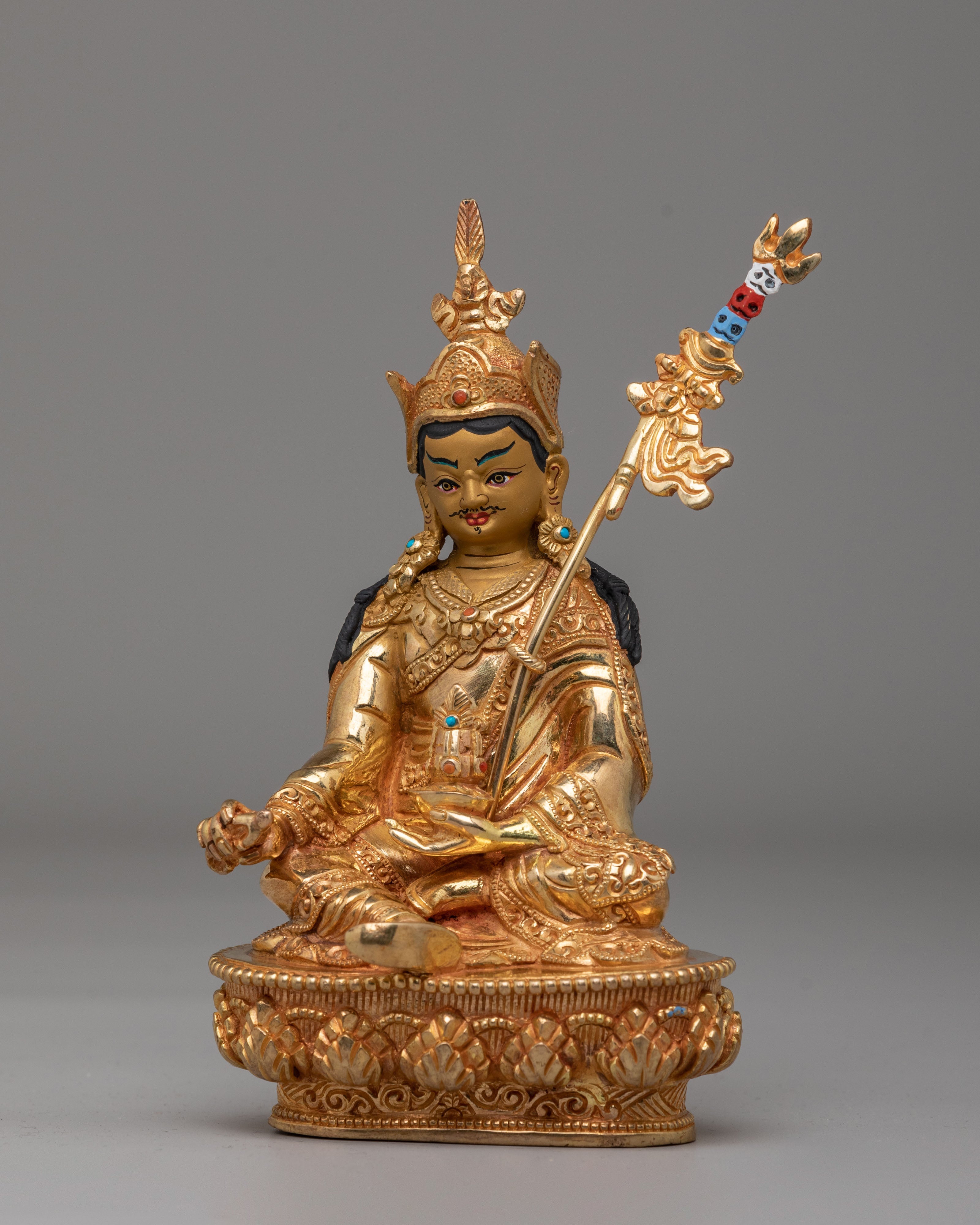 Guru Rinpoche Buddhist Statue | Symbol of Wisdom and Compassion