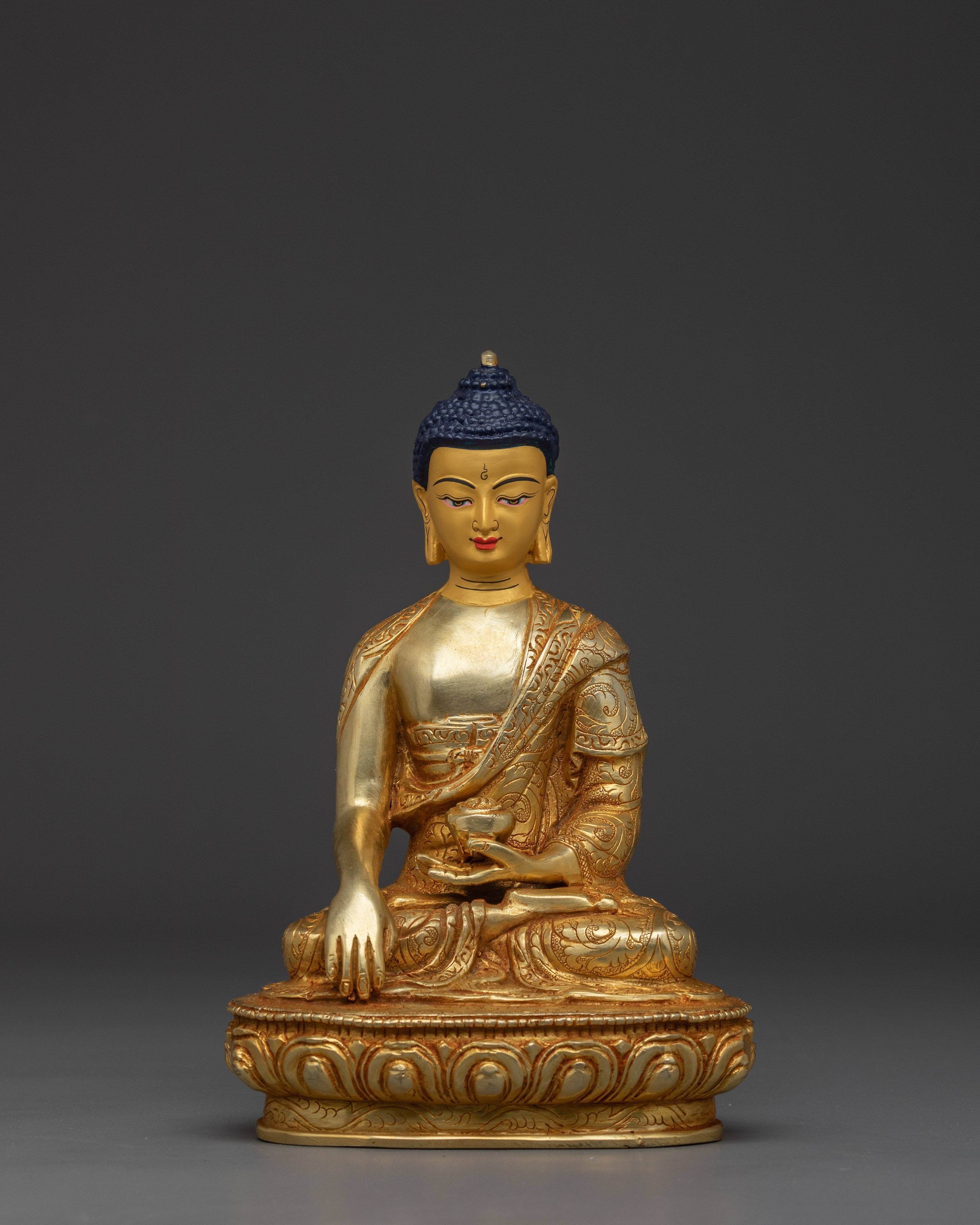 Shakyamuni Buddha in 24K Gold