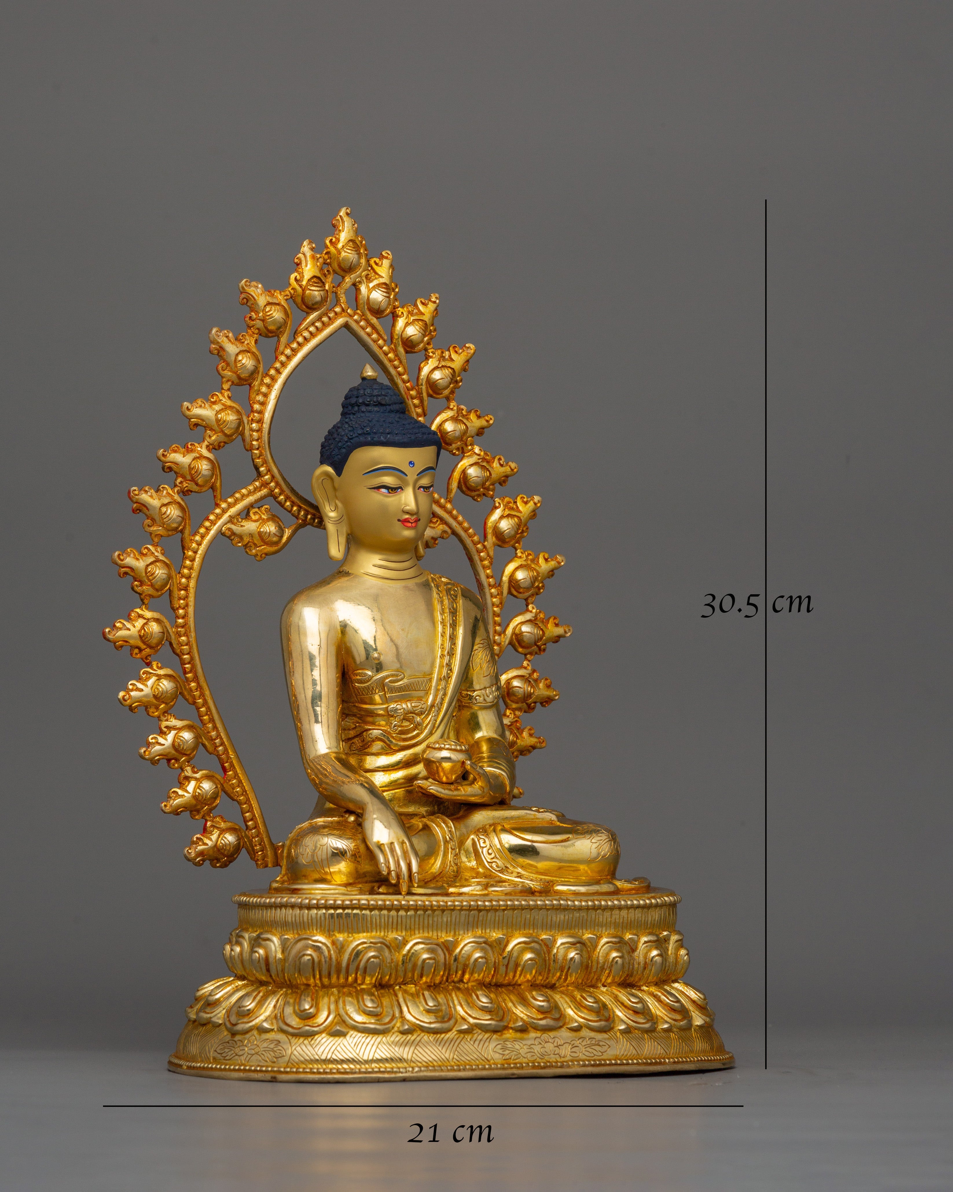 shakyamuni-buddha-statue-with-sacred-halo