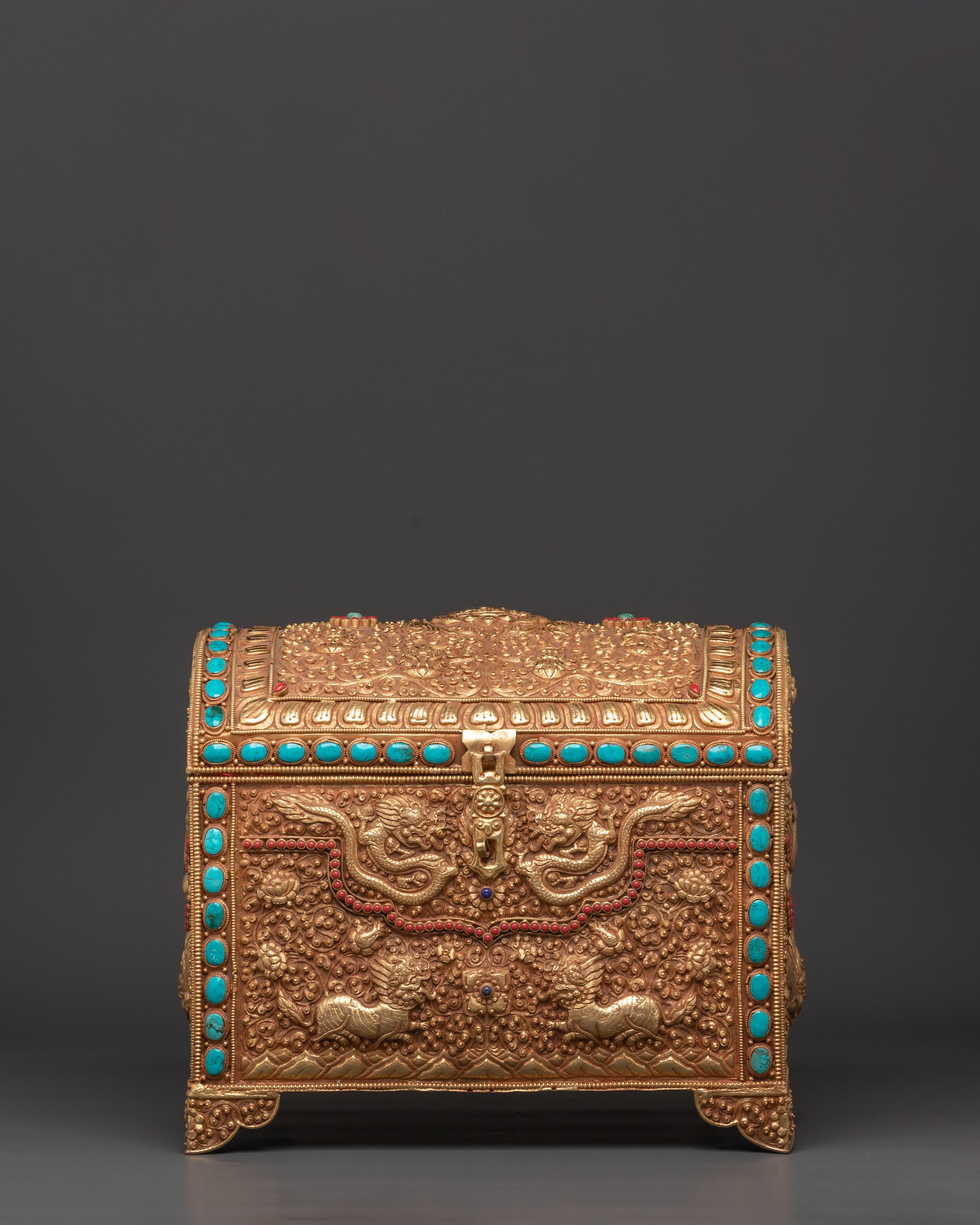 Luxury storage chest