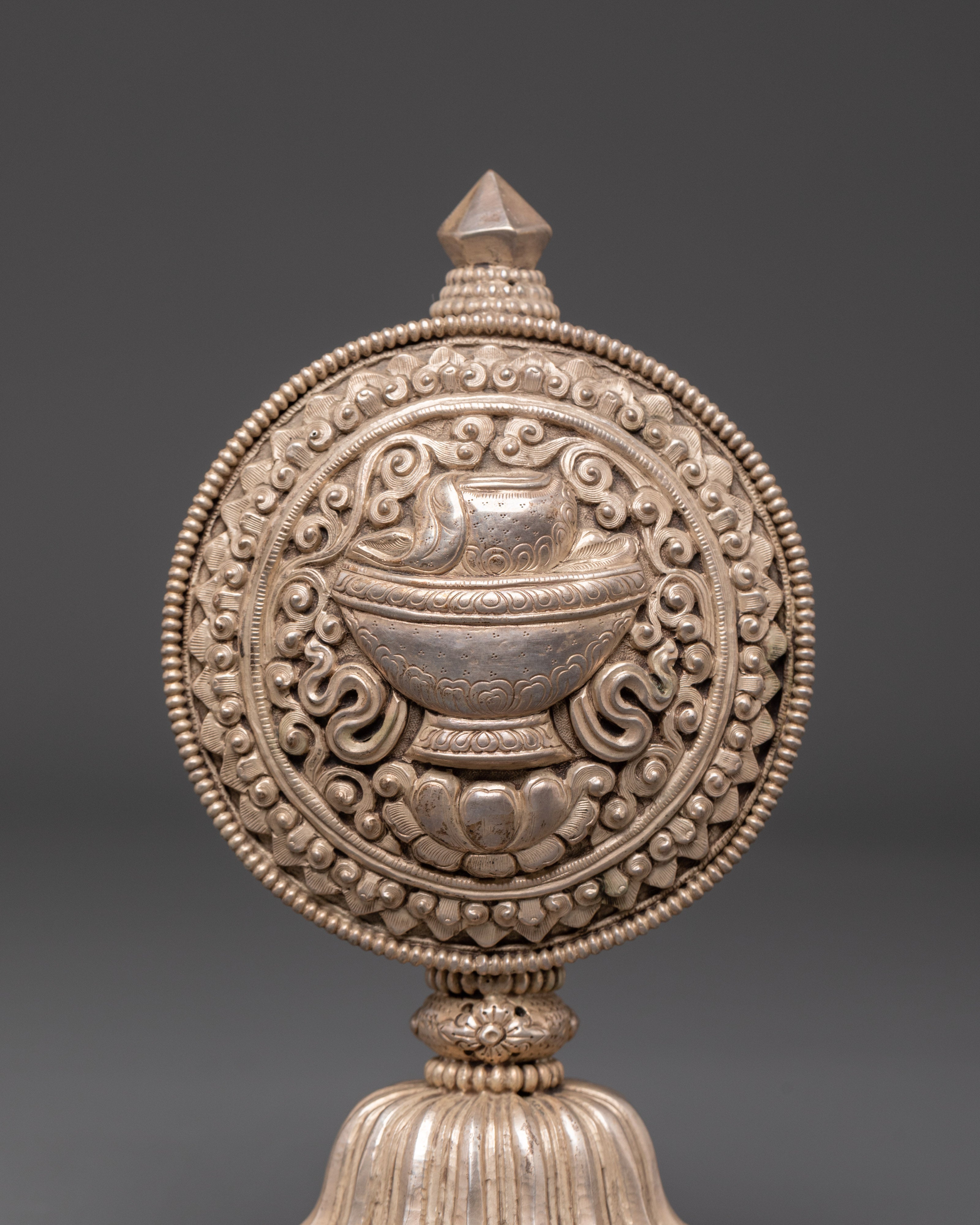 Buddhist Eight Auspicious Symbols of Prosperity | Spiritual Home Decor