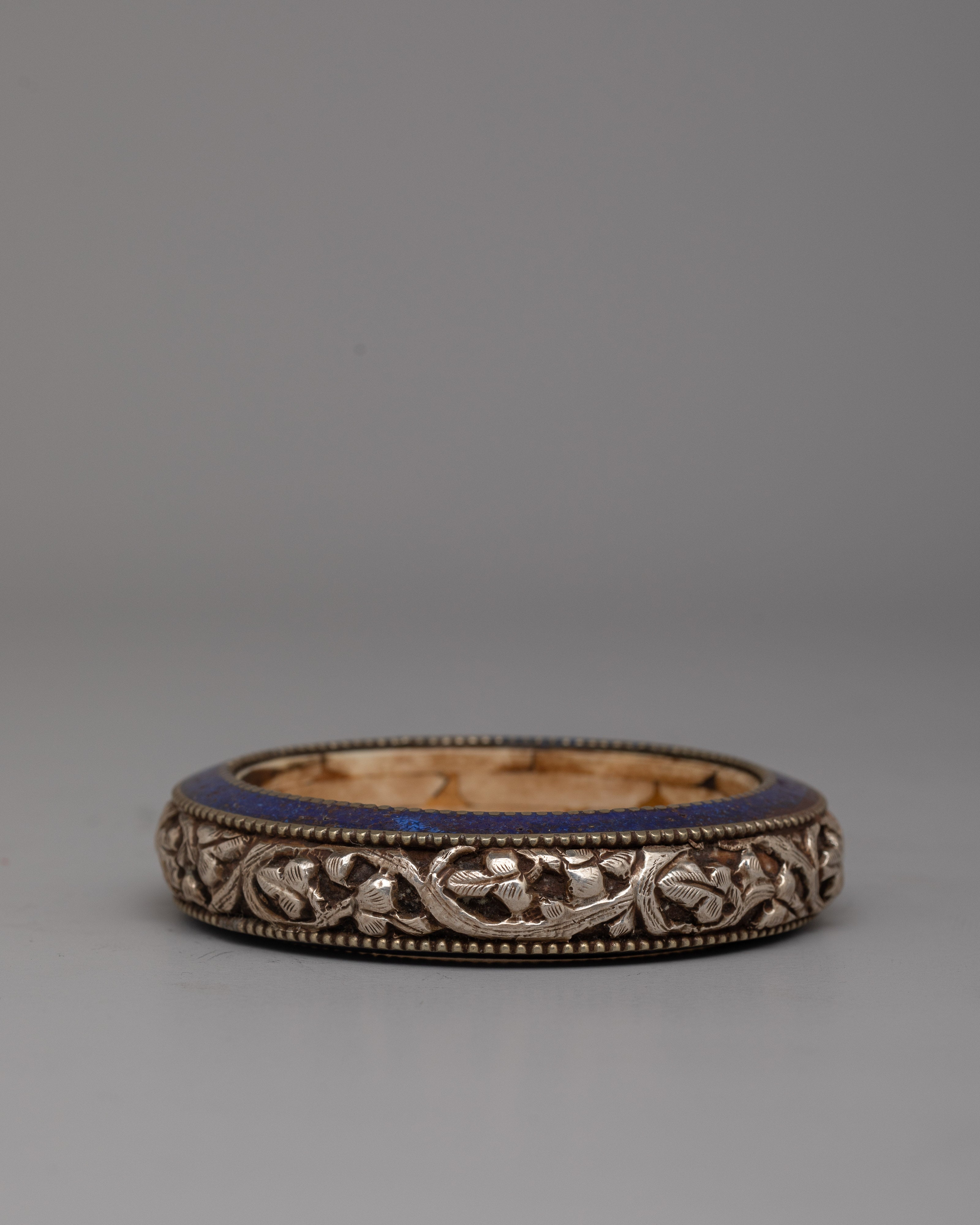 Silver Bangle with Lapis Lazuli