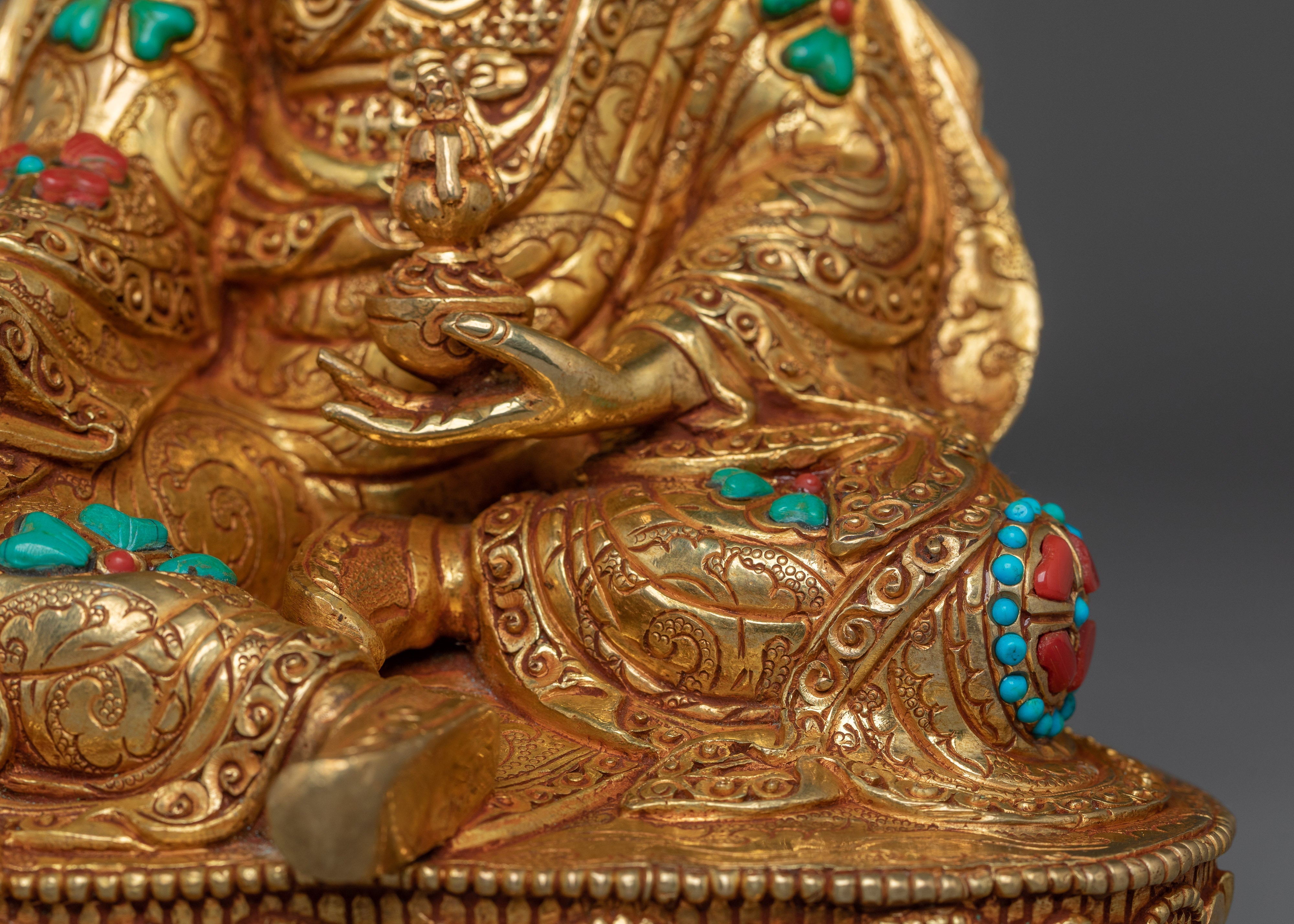 Radiant Guru Rinpoche Statue | Himalayan Padmasambhava Artwork