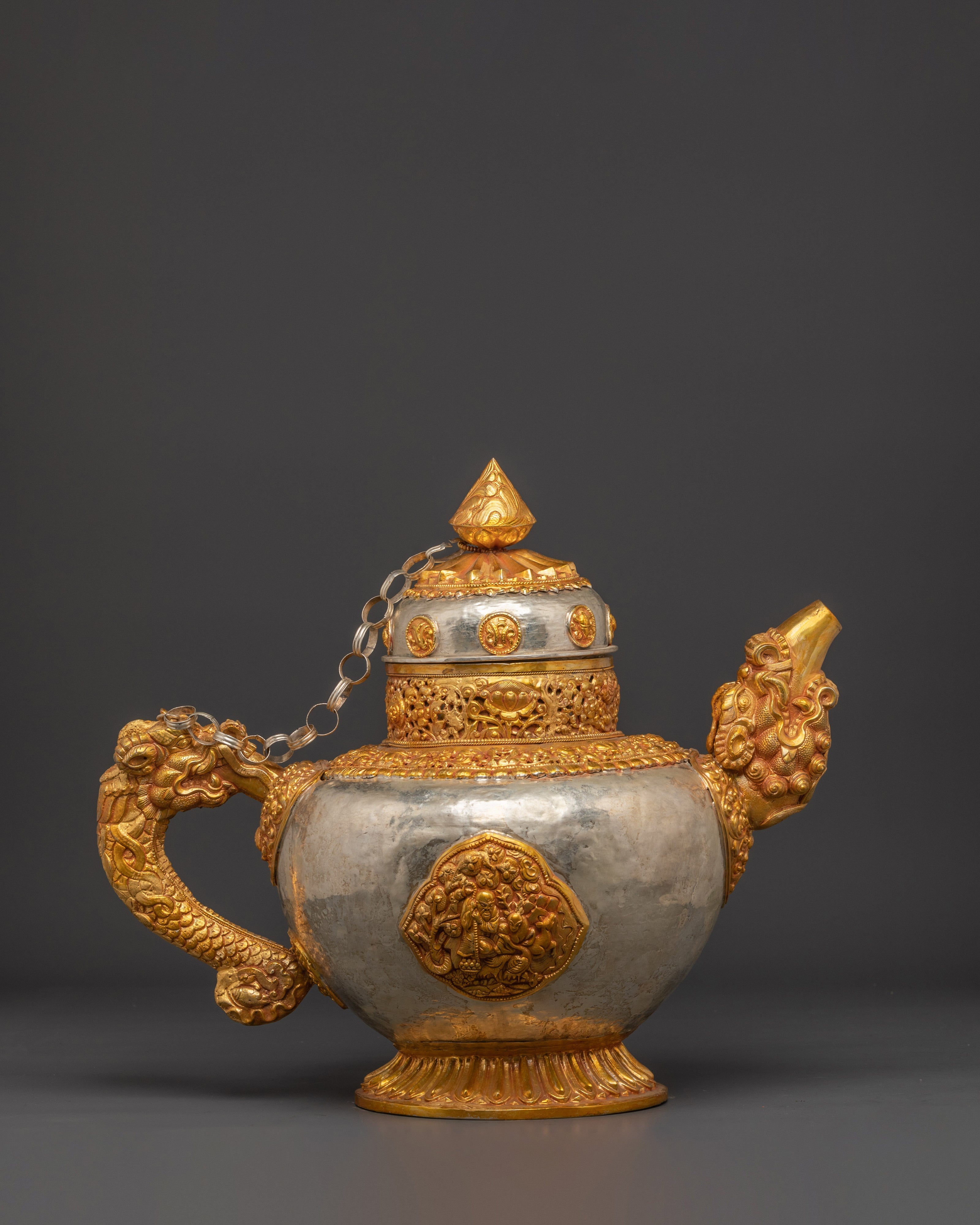 handcrafted-traditional-tea-pot