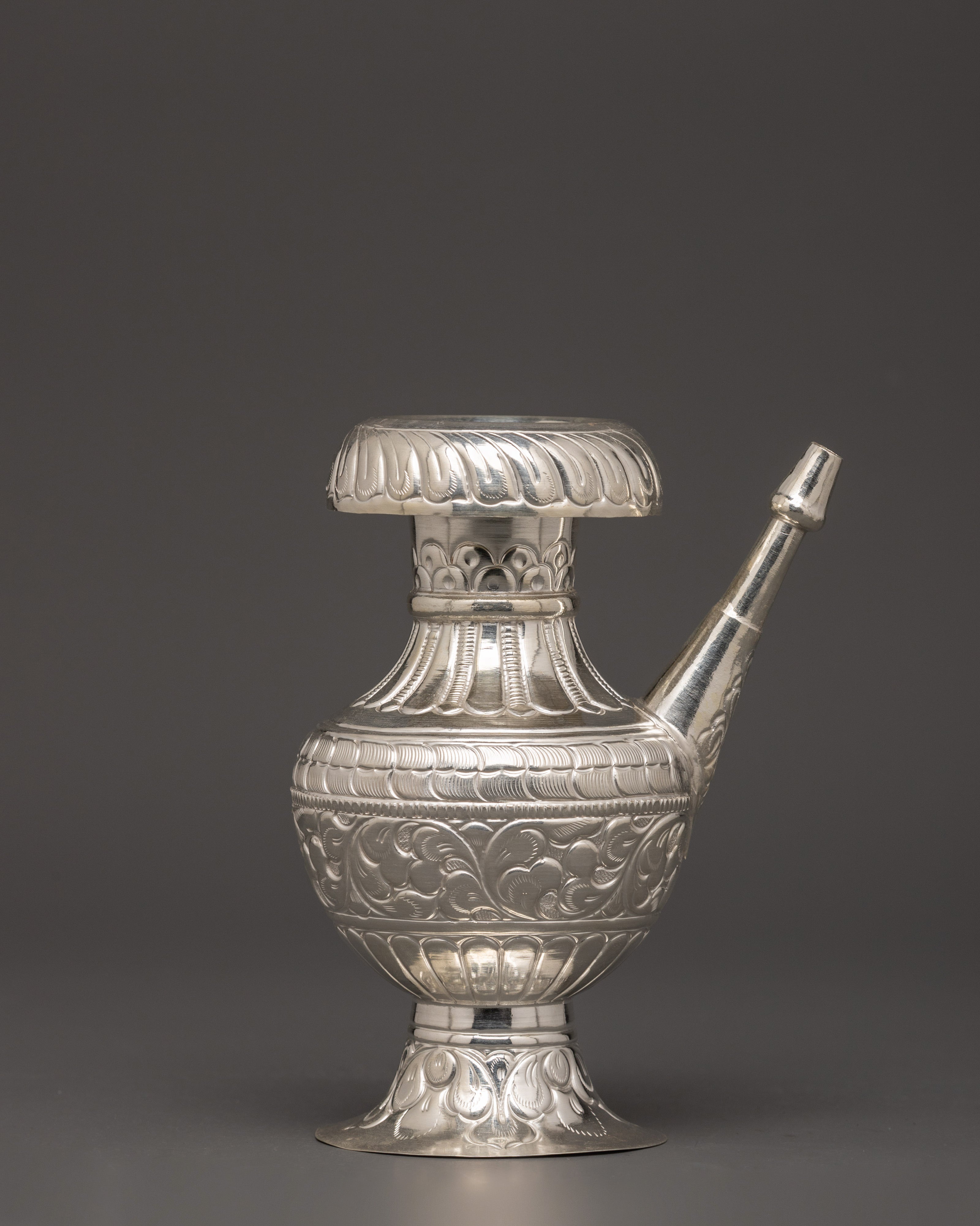 silver-karuwa-decorative-vessel