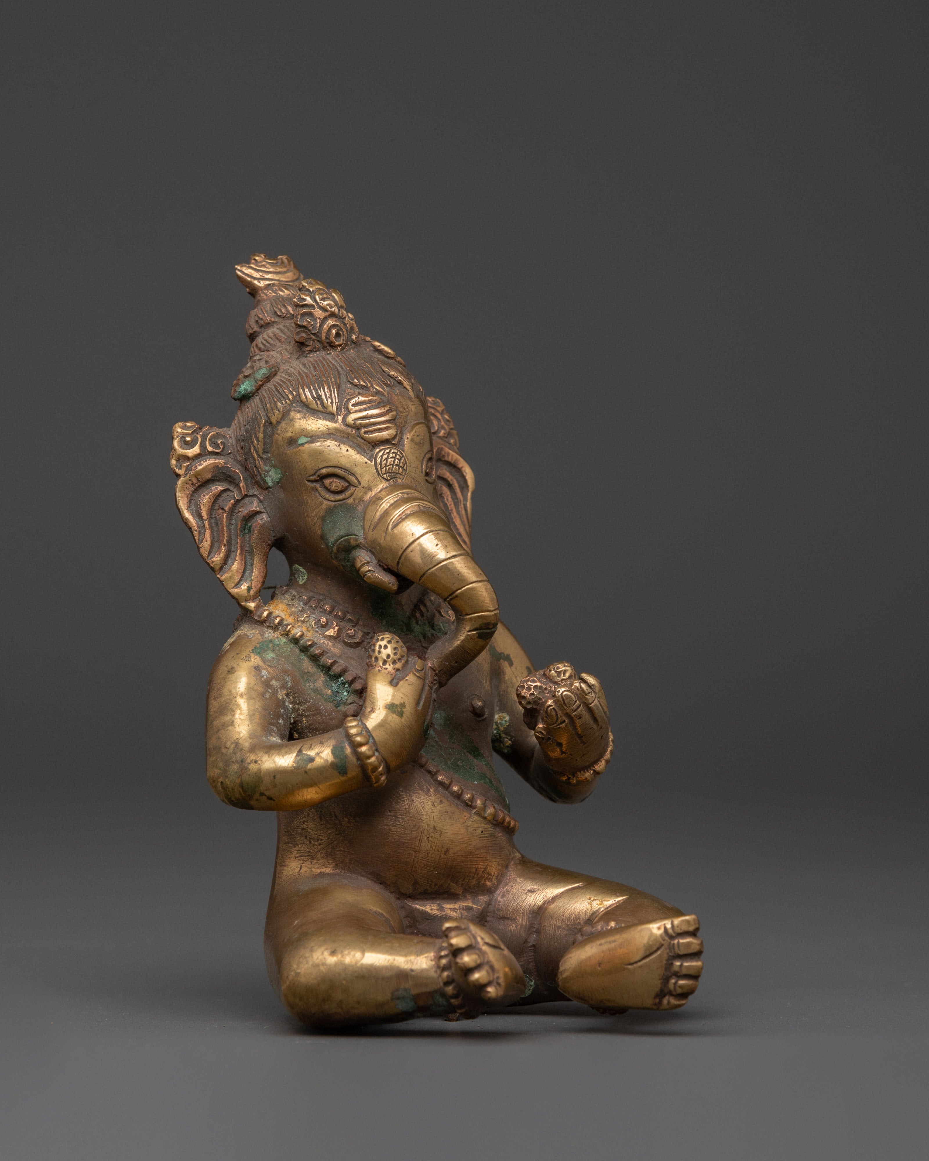 God of wisdom Ganesh figurine | 13cm, Brass Body