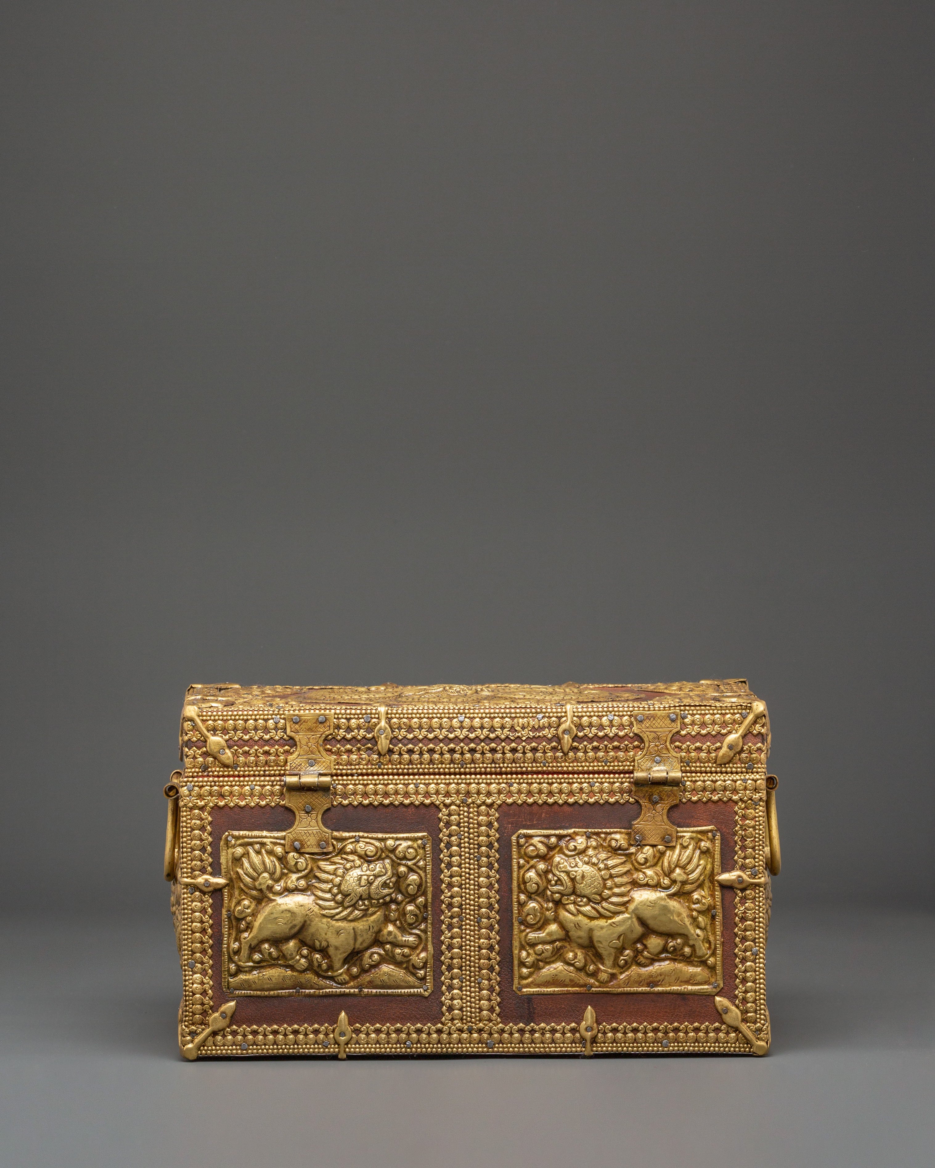 Tibetan Buddhist Box | Box with Guardian Lion Motifs