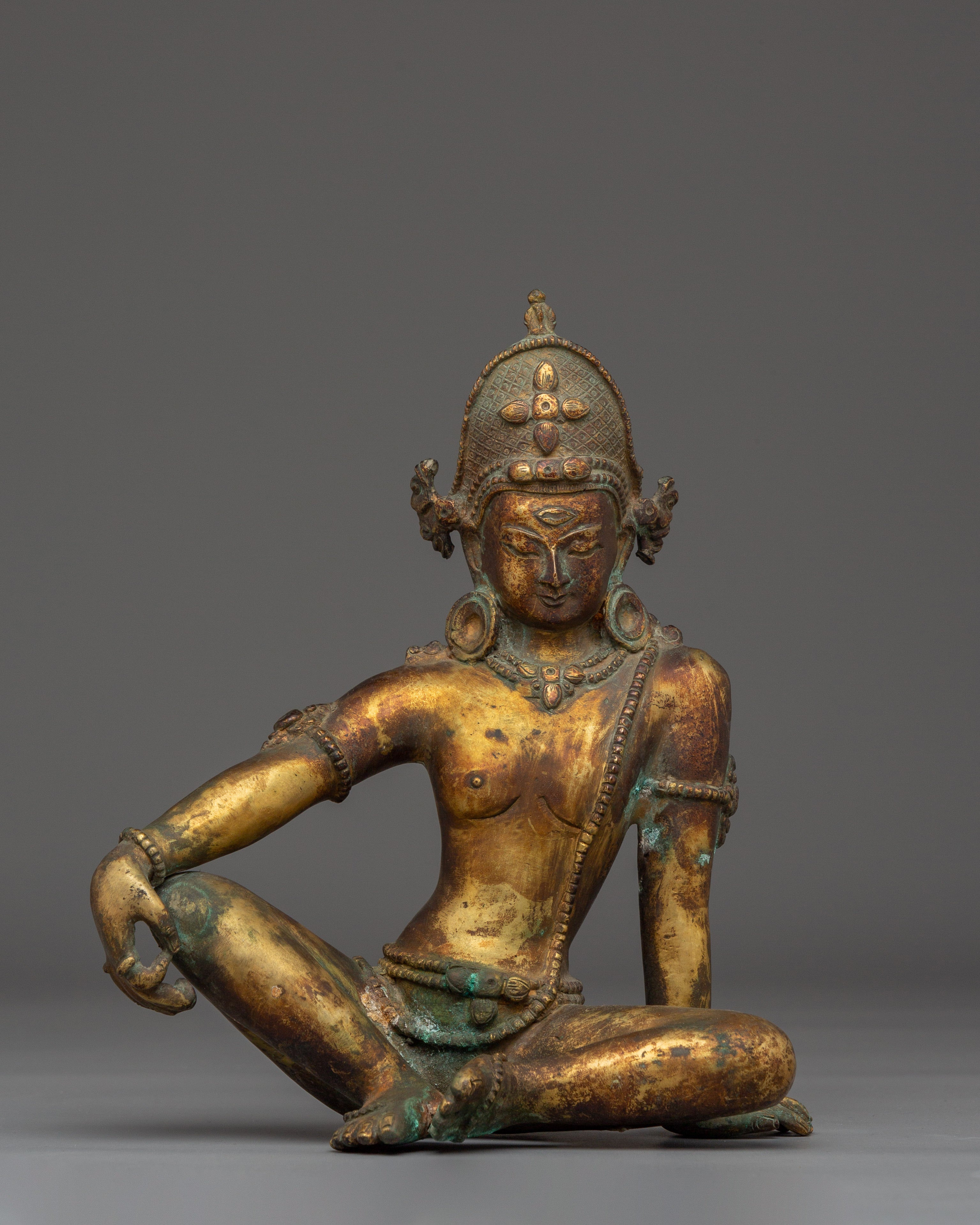 Lokeshwor Statue with Antique Finish | Guardian of Compassion and Peace