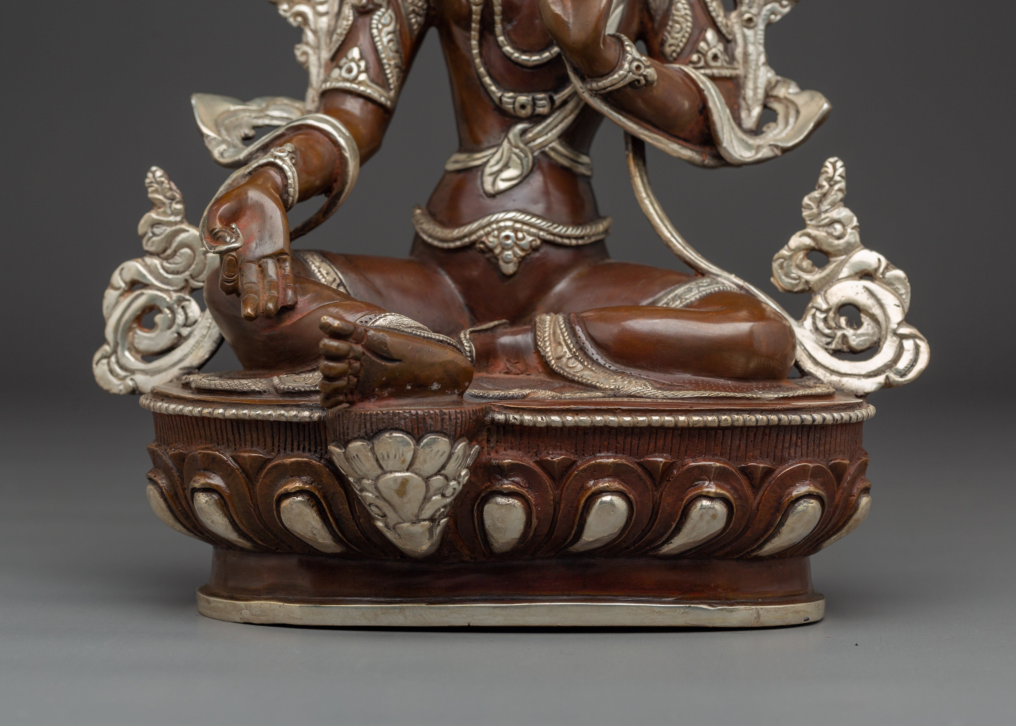 Exquisite Green Tara Artwork | Embodiment of Compassion and Swift Protection