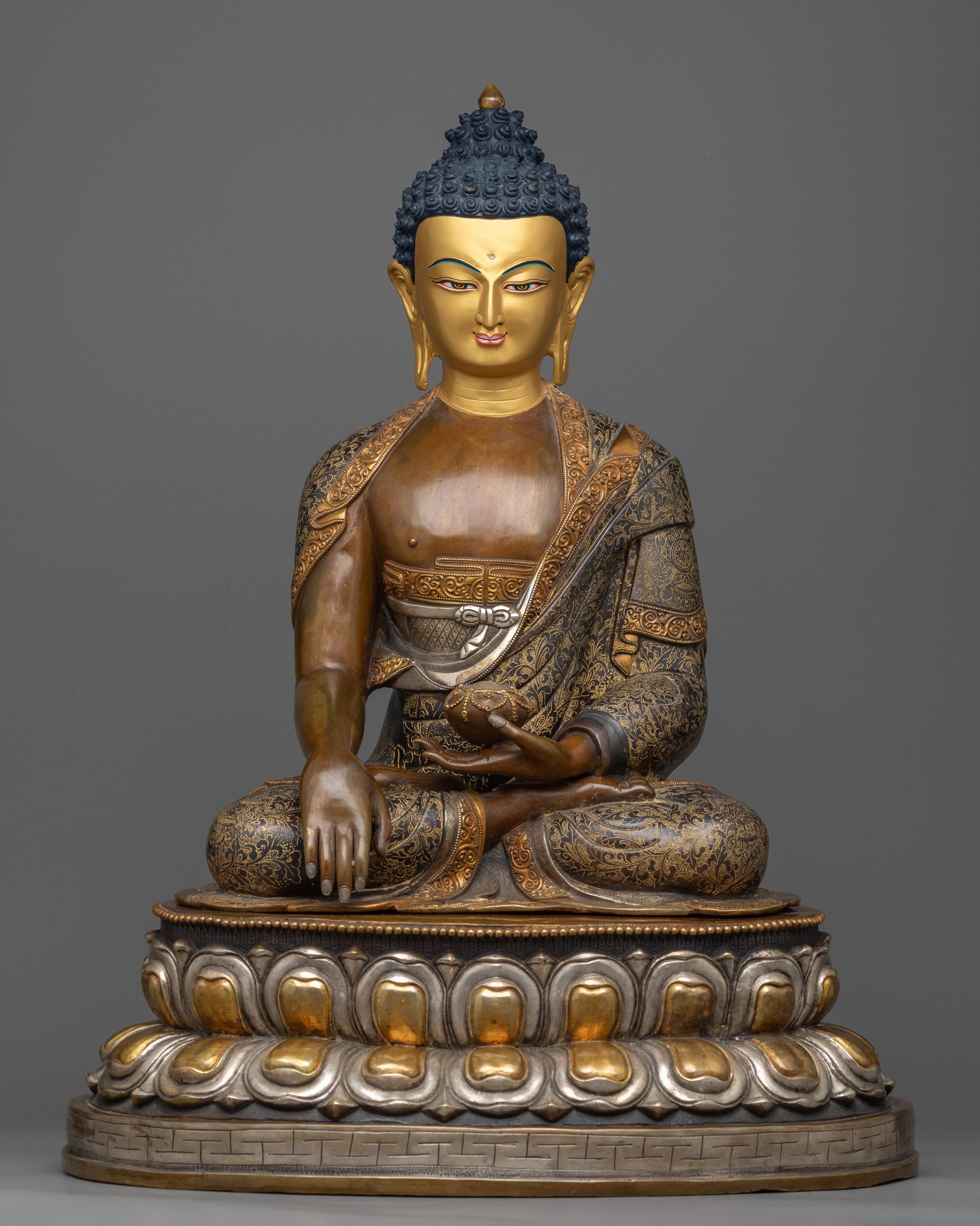 sitting buddha statue