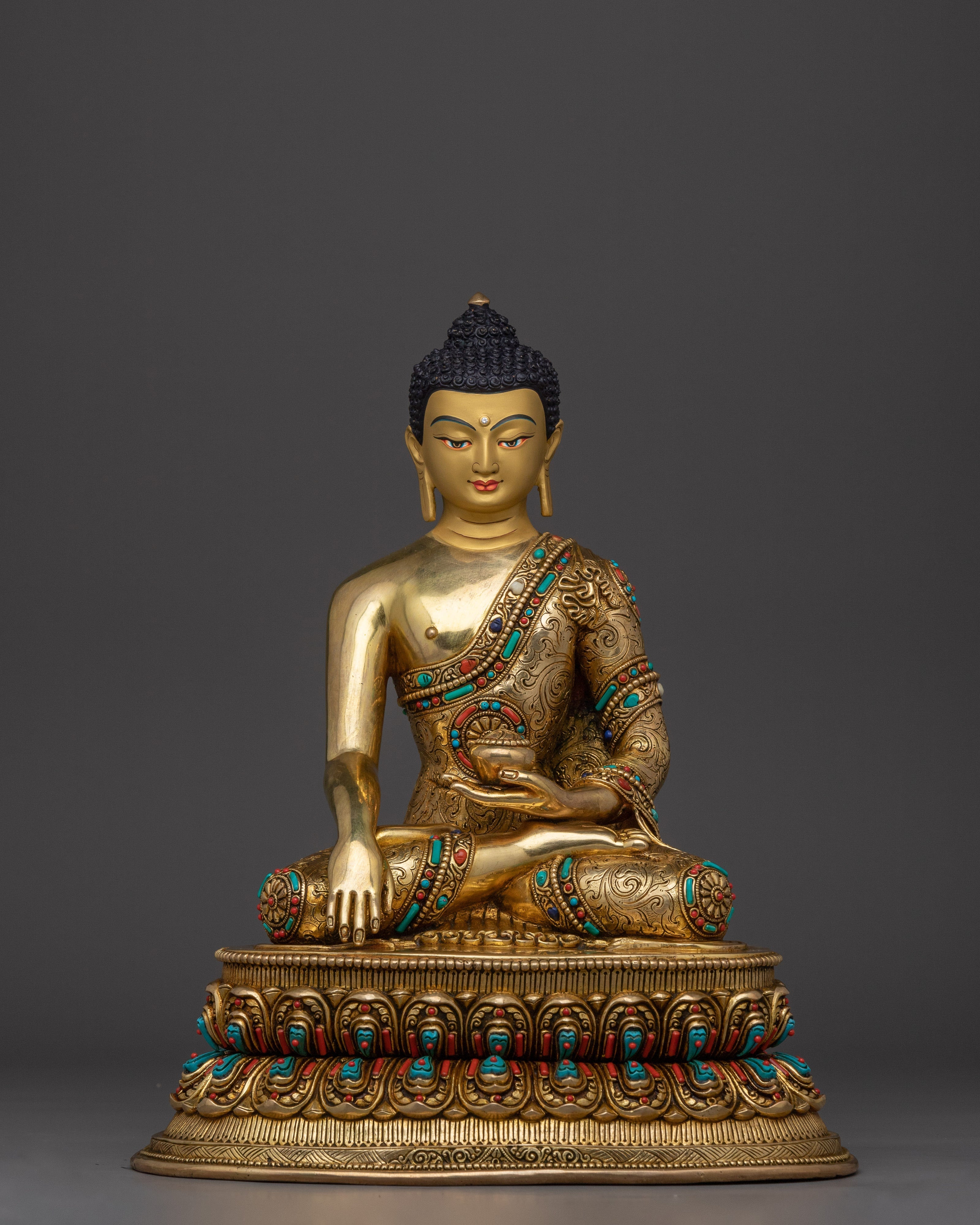 Founder of Buddhism Shakyamuni Buddha | Gautama Buddha - The Honored One