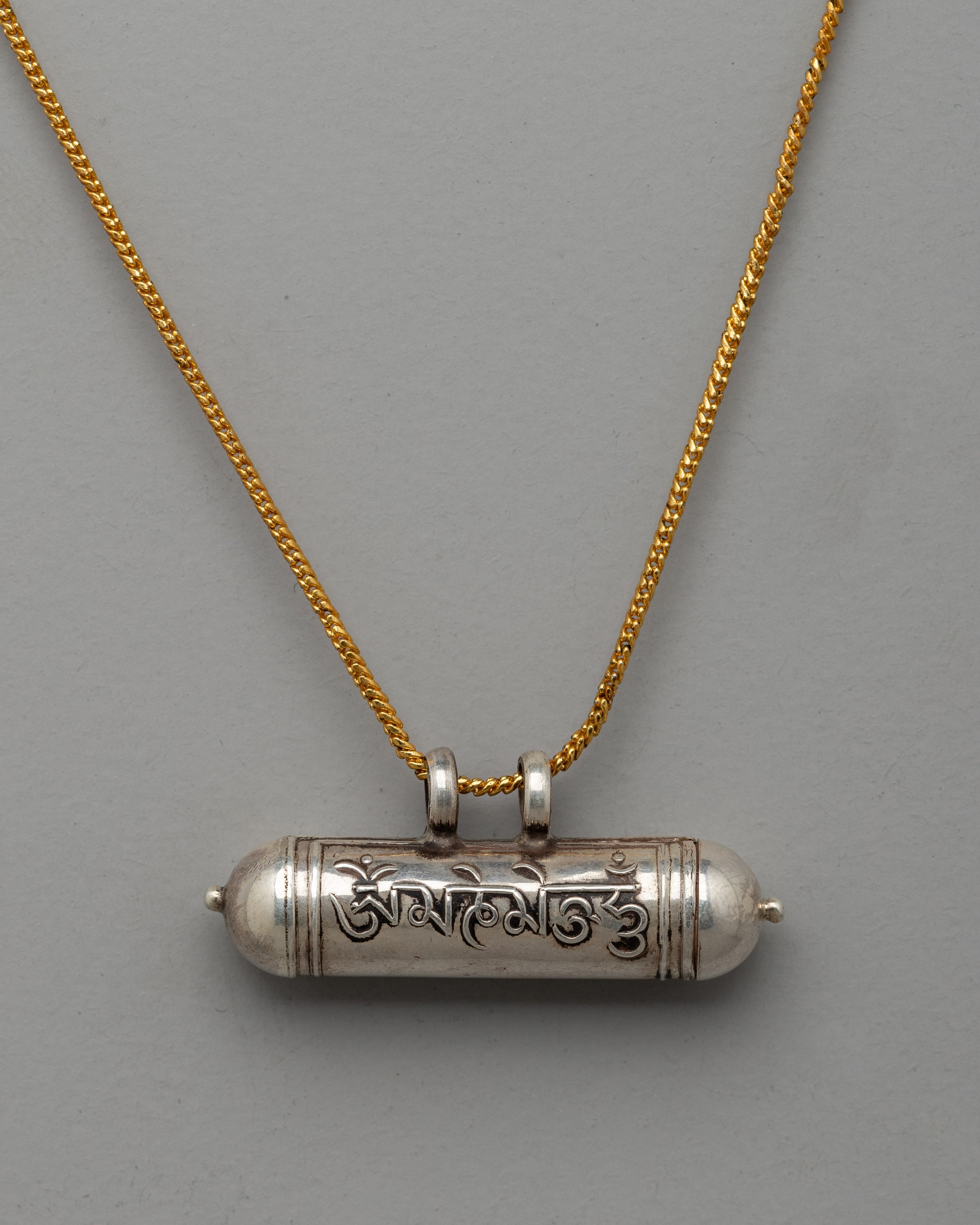 locket-with-sacred-tibetan-mantra