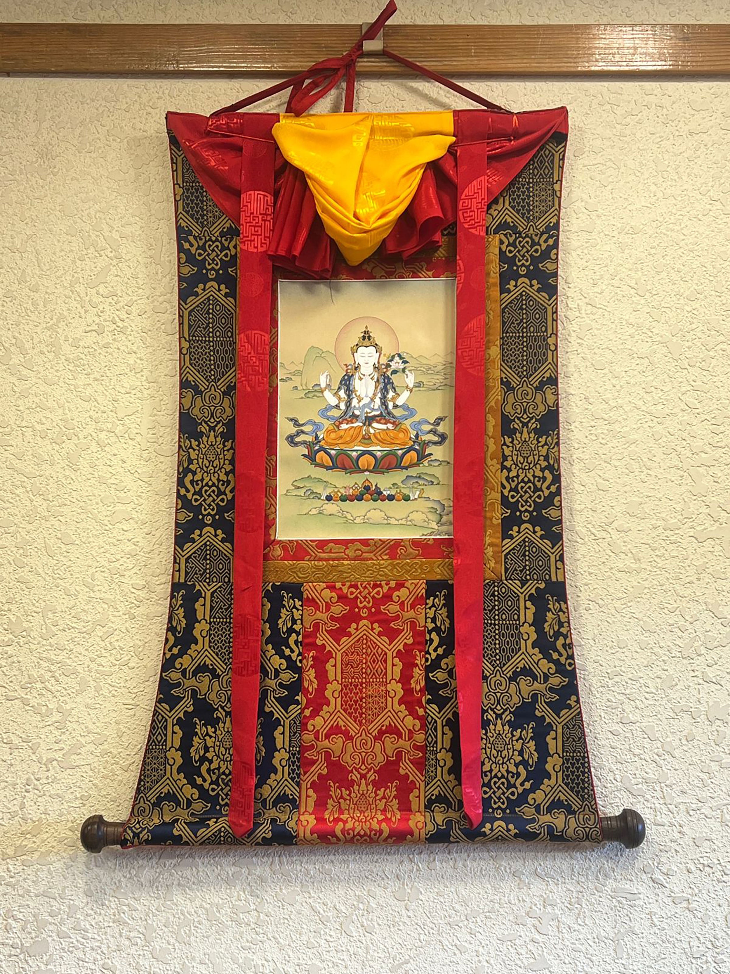 Four-Armed Chenrezig Buddha Thangka | A Symbol of Compassion | Includes Brocade