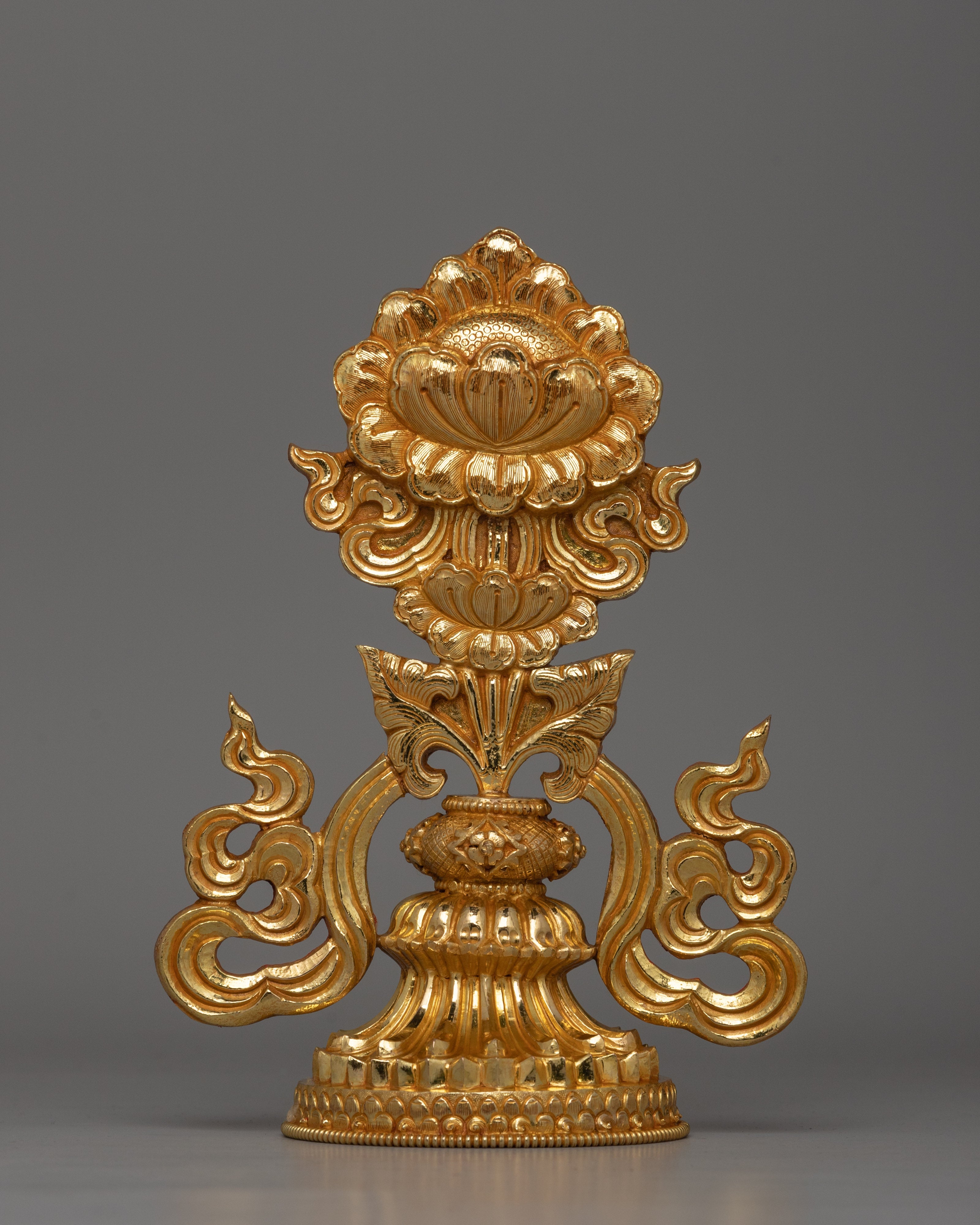 Gold-Plated Auspicious Symbol | Buddhist Rituals and Home Decor
