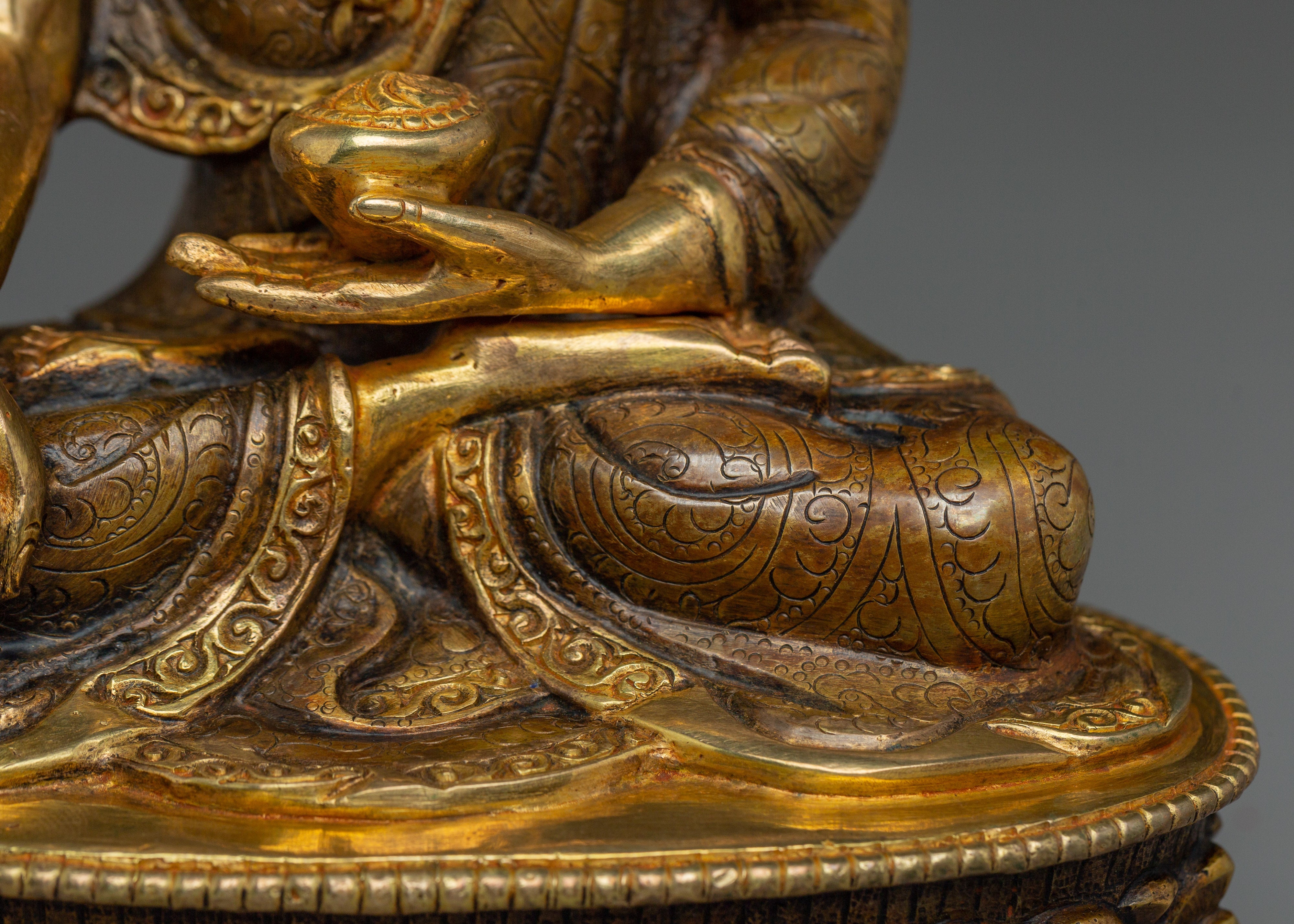 Tranquil Gautama Buddha Artwork | The Founder of Buddhism