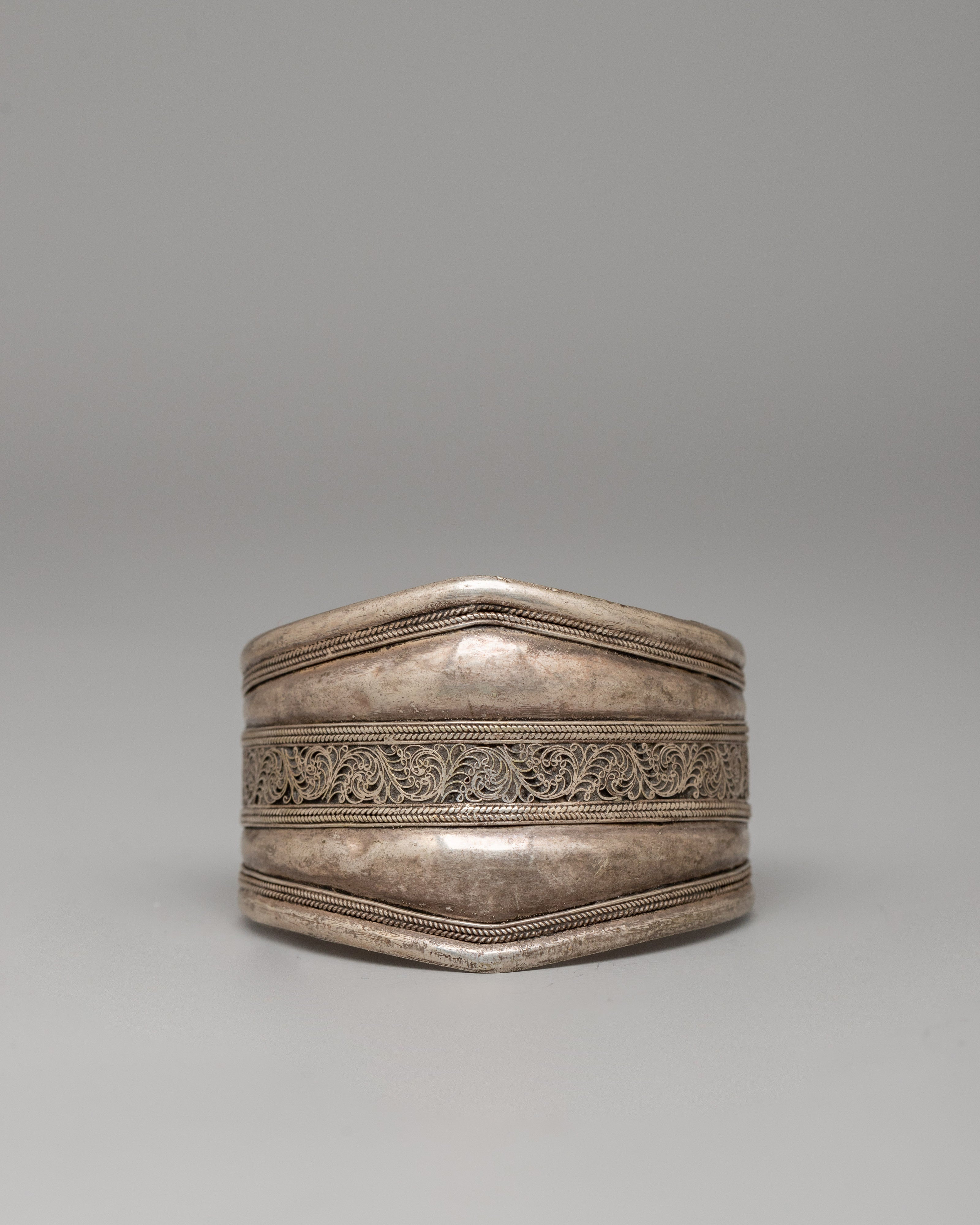 Elegant White Metal Bracelet