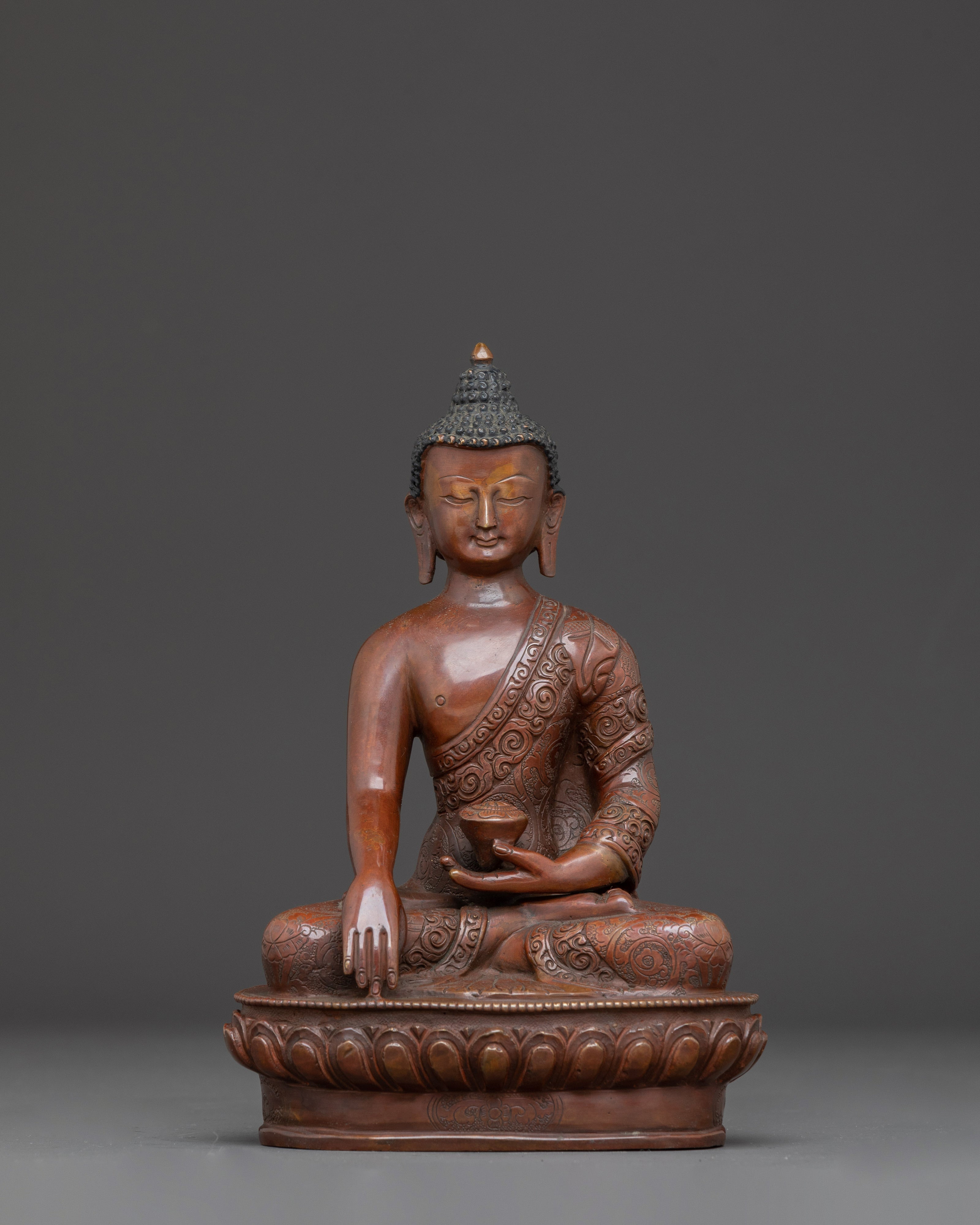 handcrafted-statue-of-shakyamuni-buddha