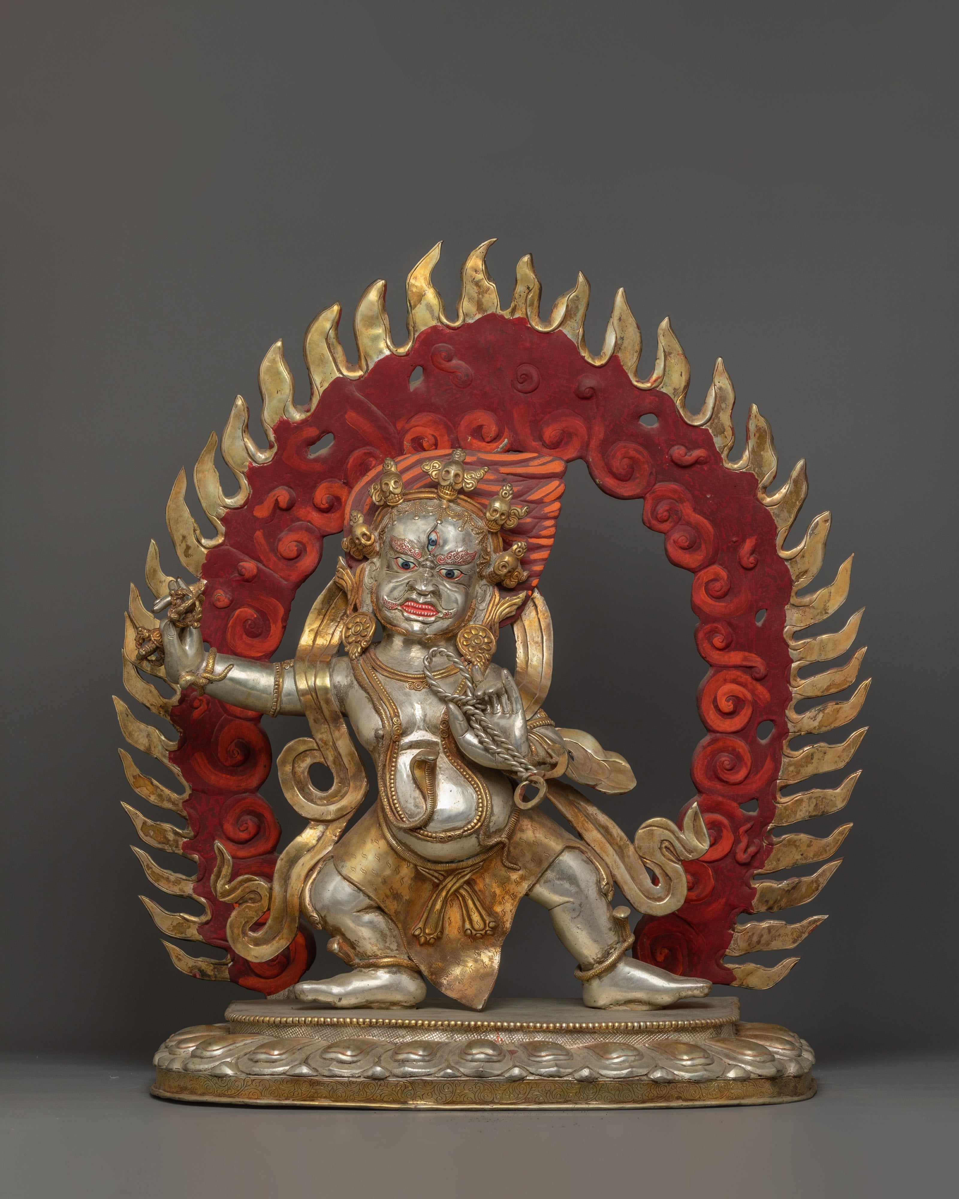 vajrapani-wrathful-deity-statue