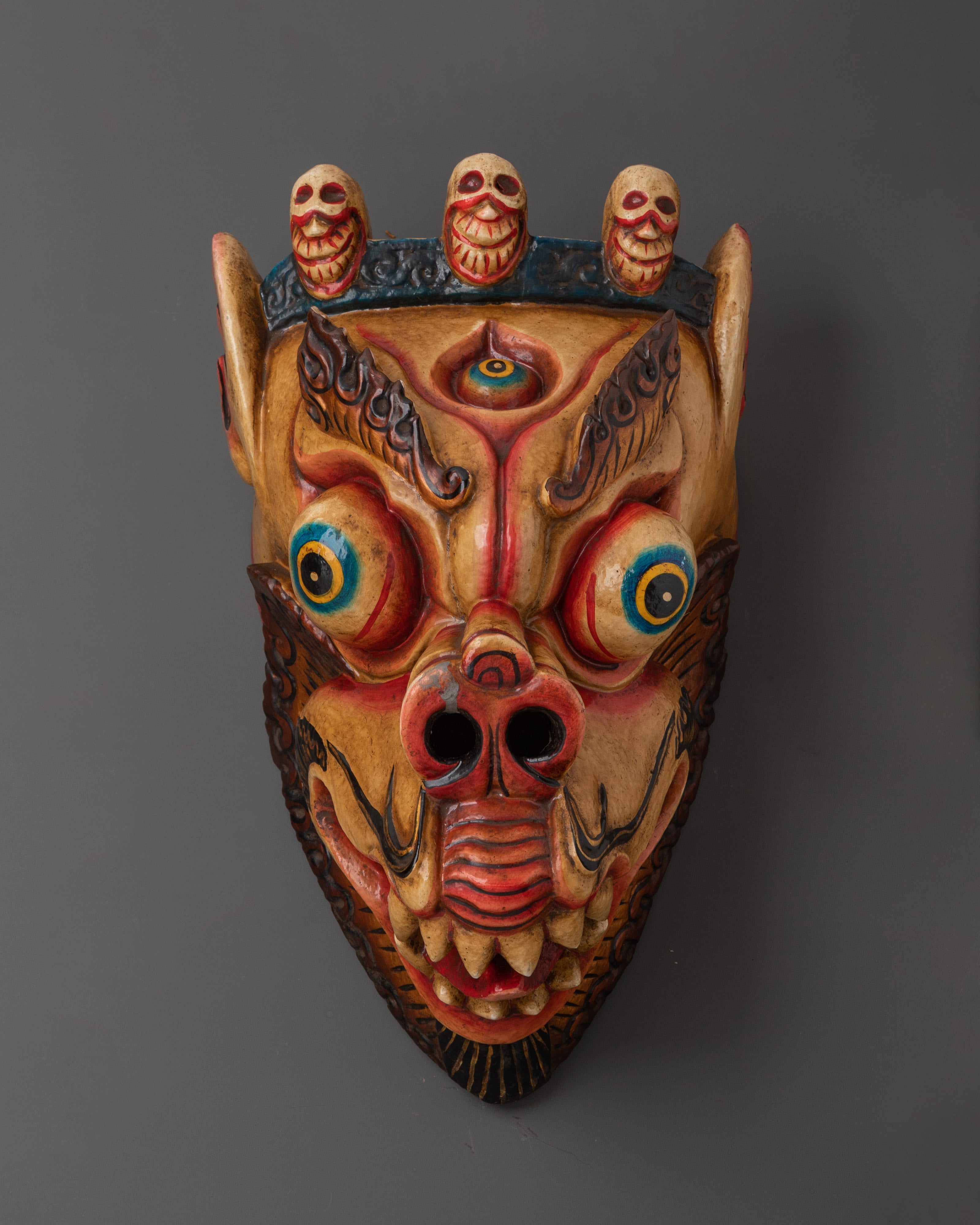 traditional-wall-mask
