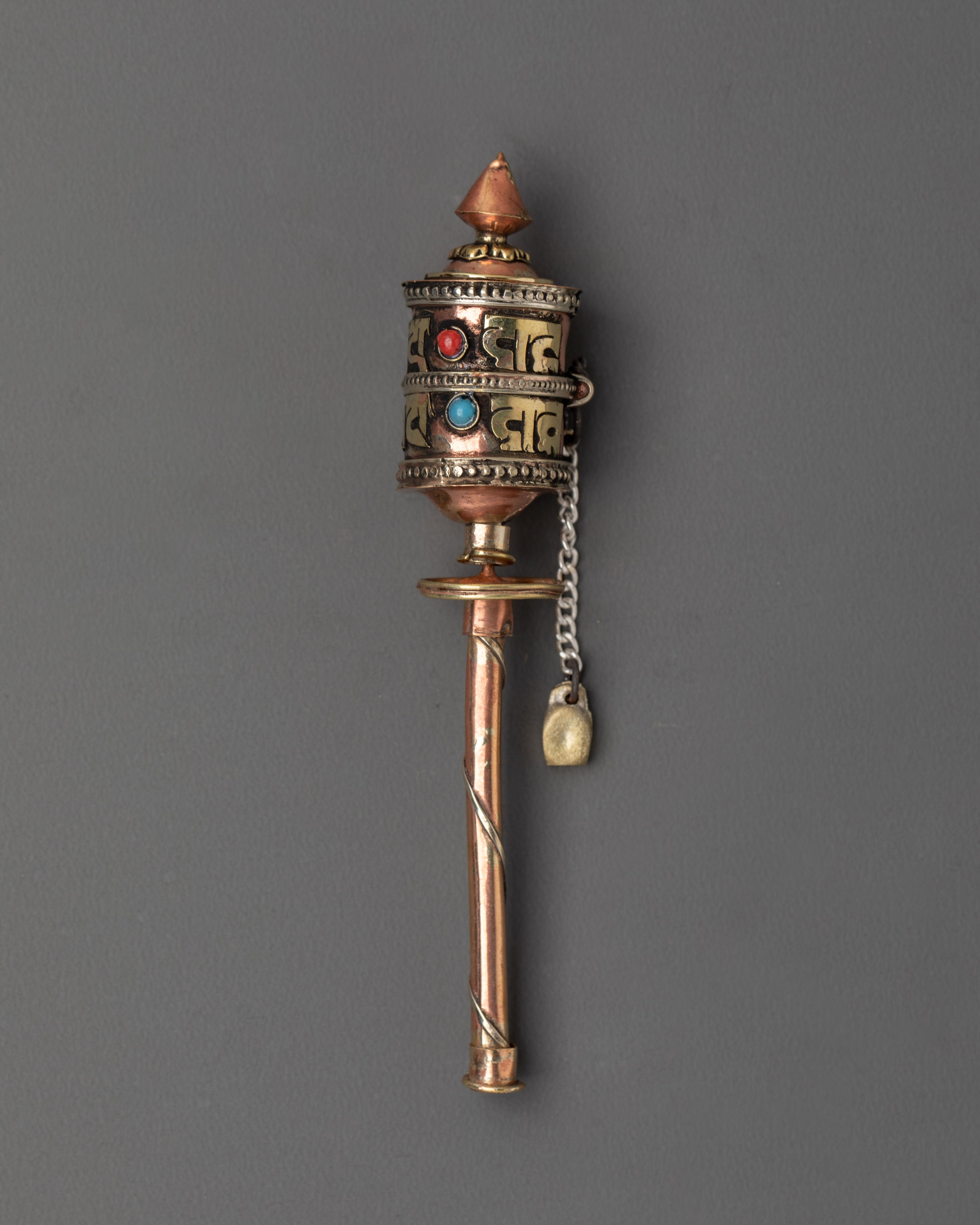 prayer-wheel-tibetan-buddhist-mantra-spinner