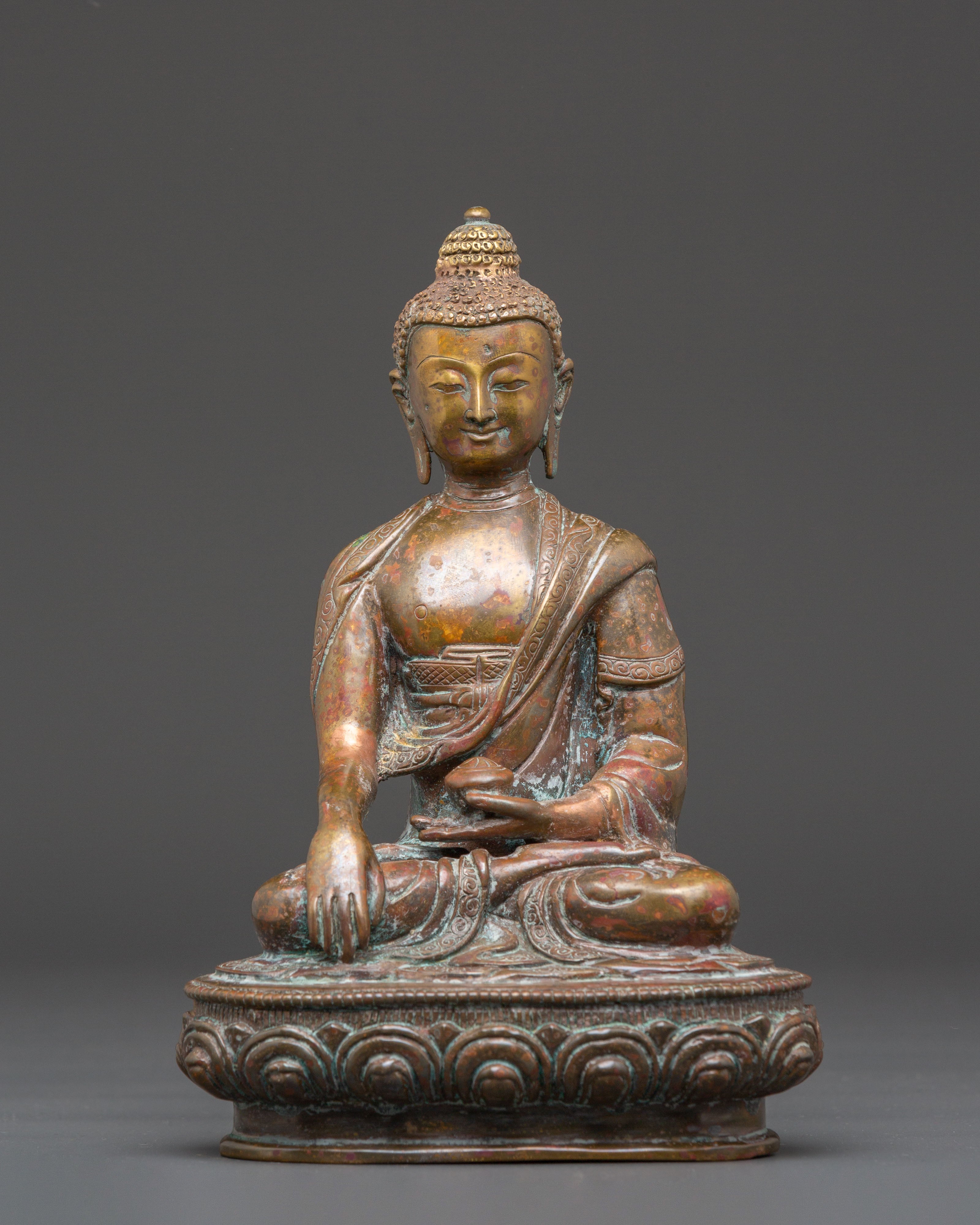 Sacred Statue of Buddha Shakyamuni