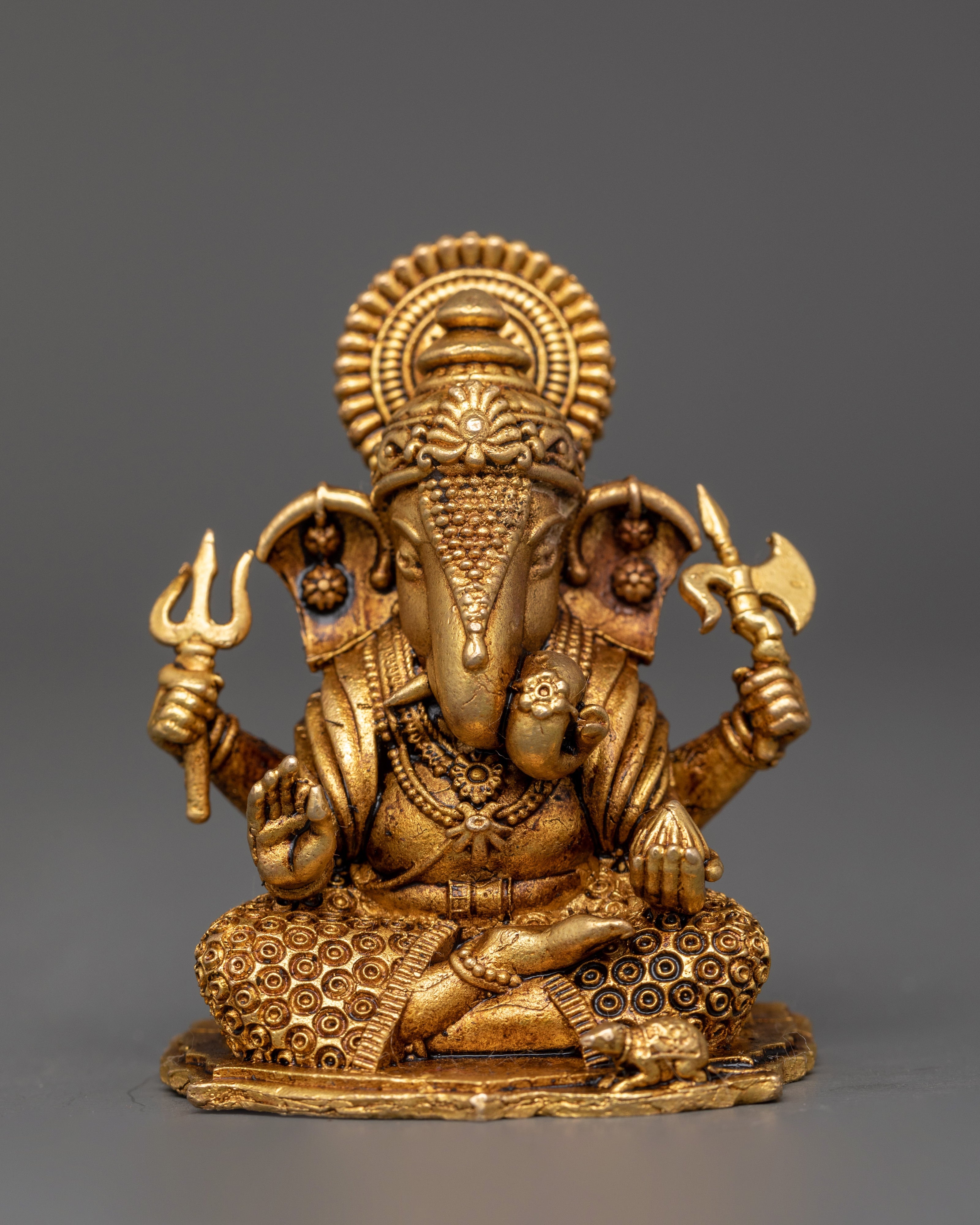 ganesh-with-halo-statue