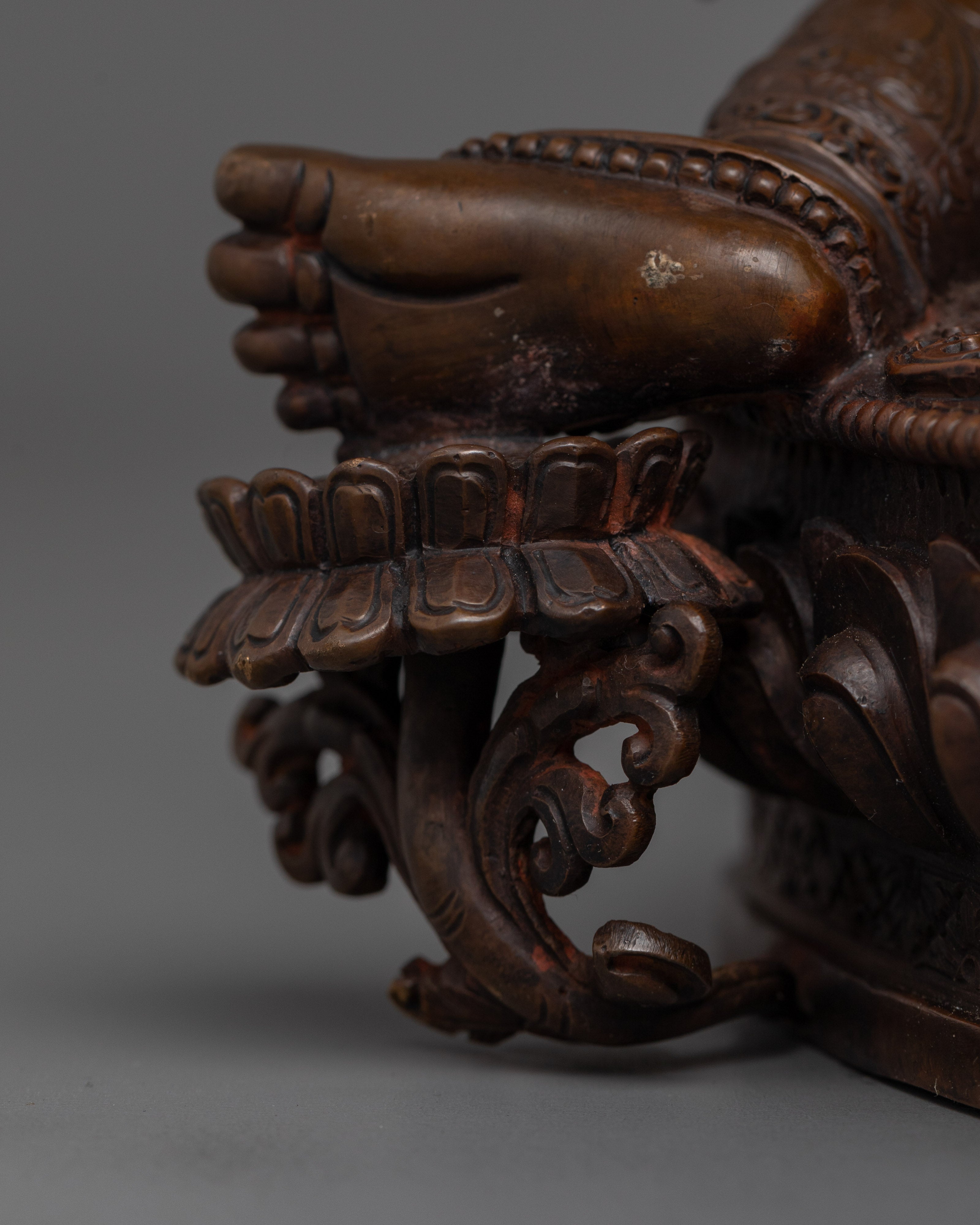 Green Tara Buddhist Saviouress Sculpture | Symbol of Compassion and Enlightenment