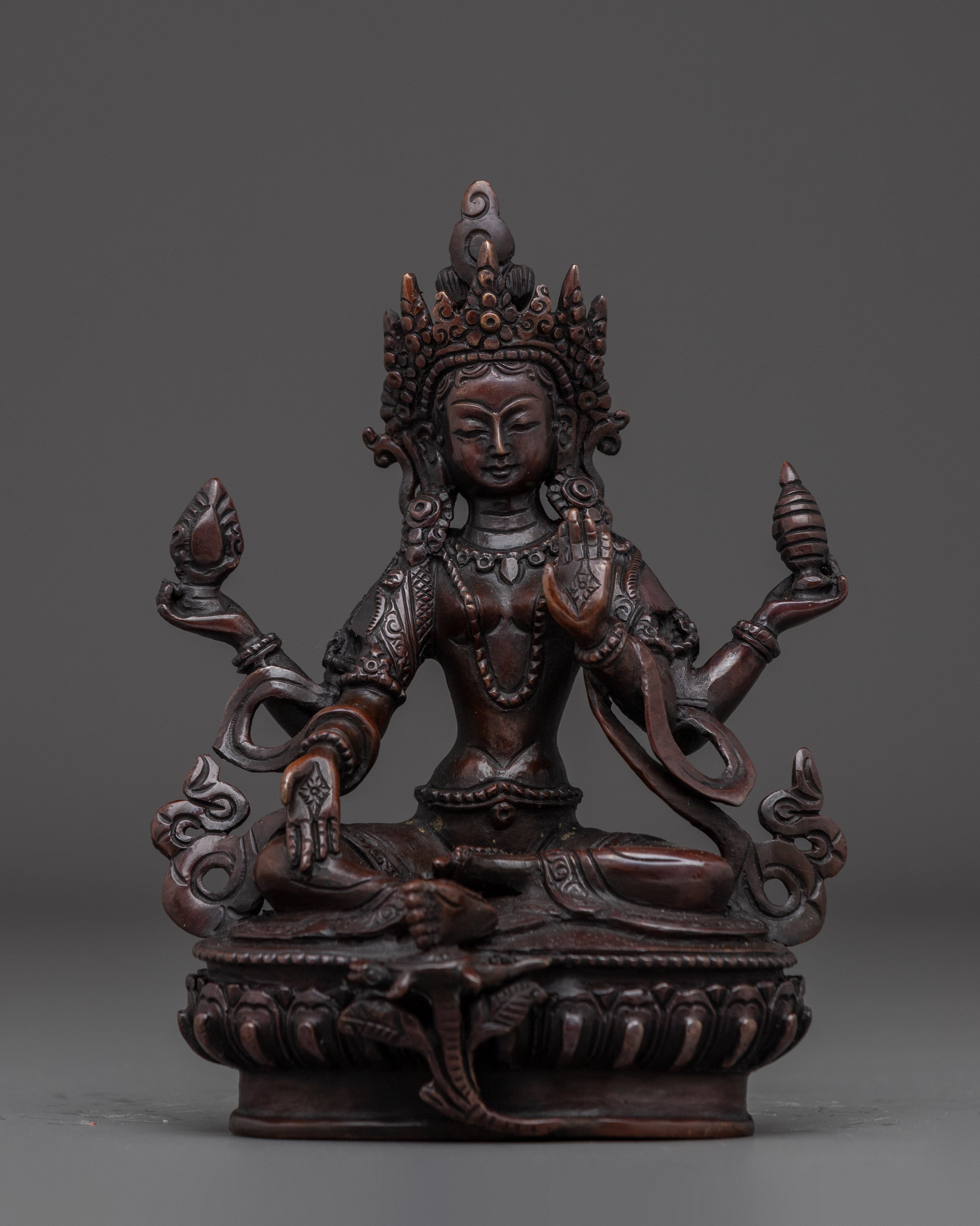 laxmi-divine-feminine-of-wealth