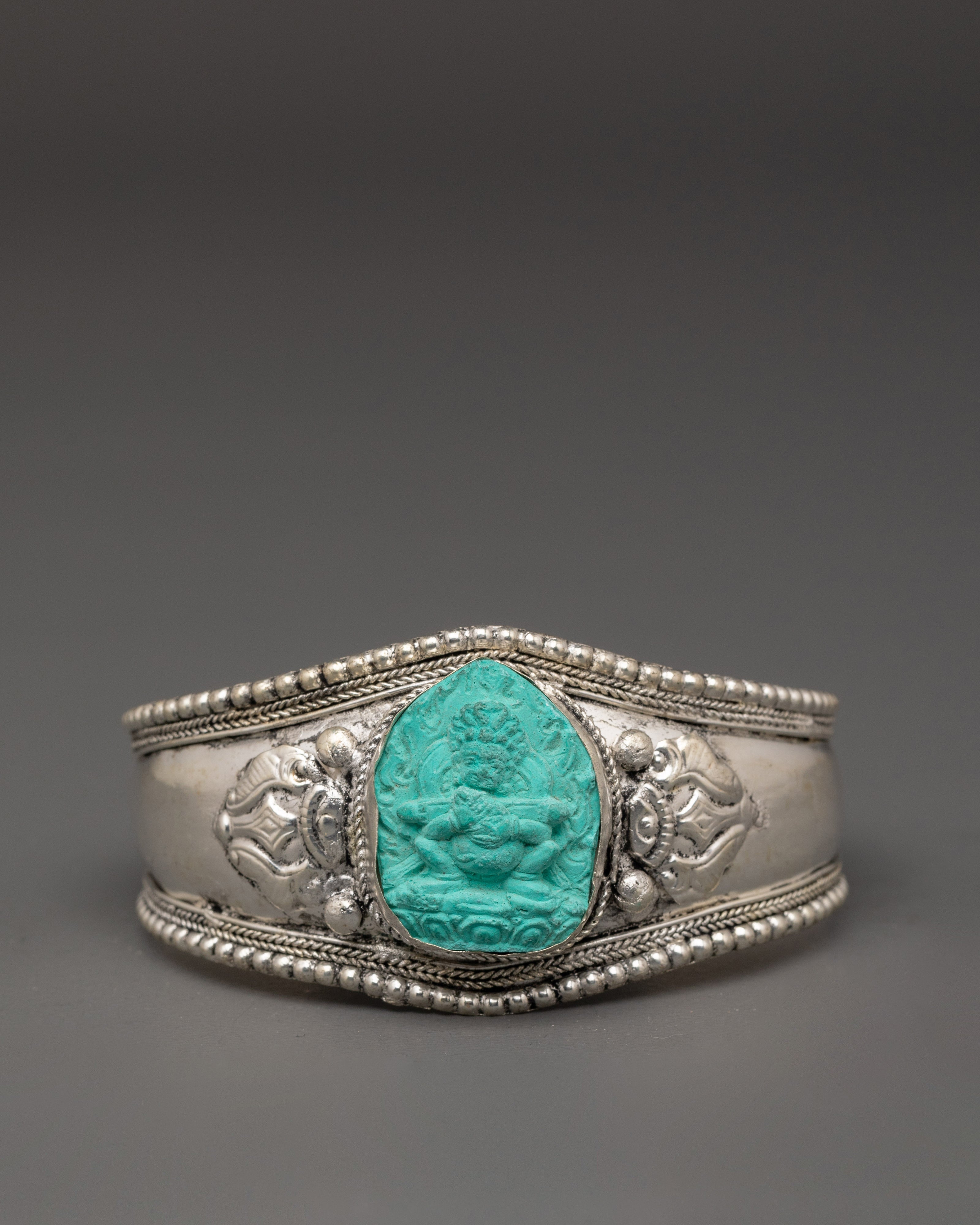 handmade-buddhist-tibetan-bracelet