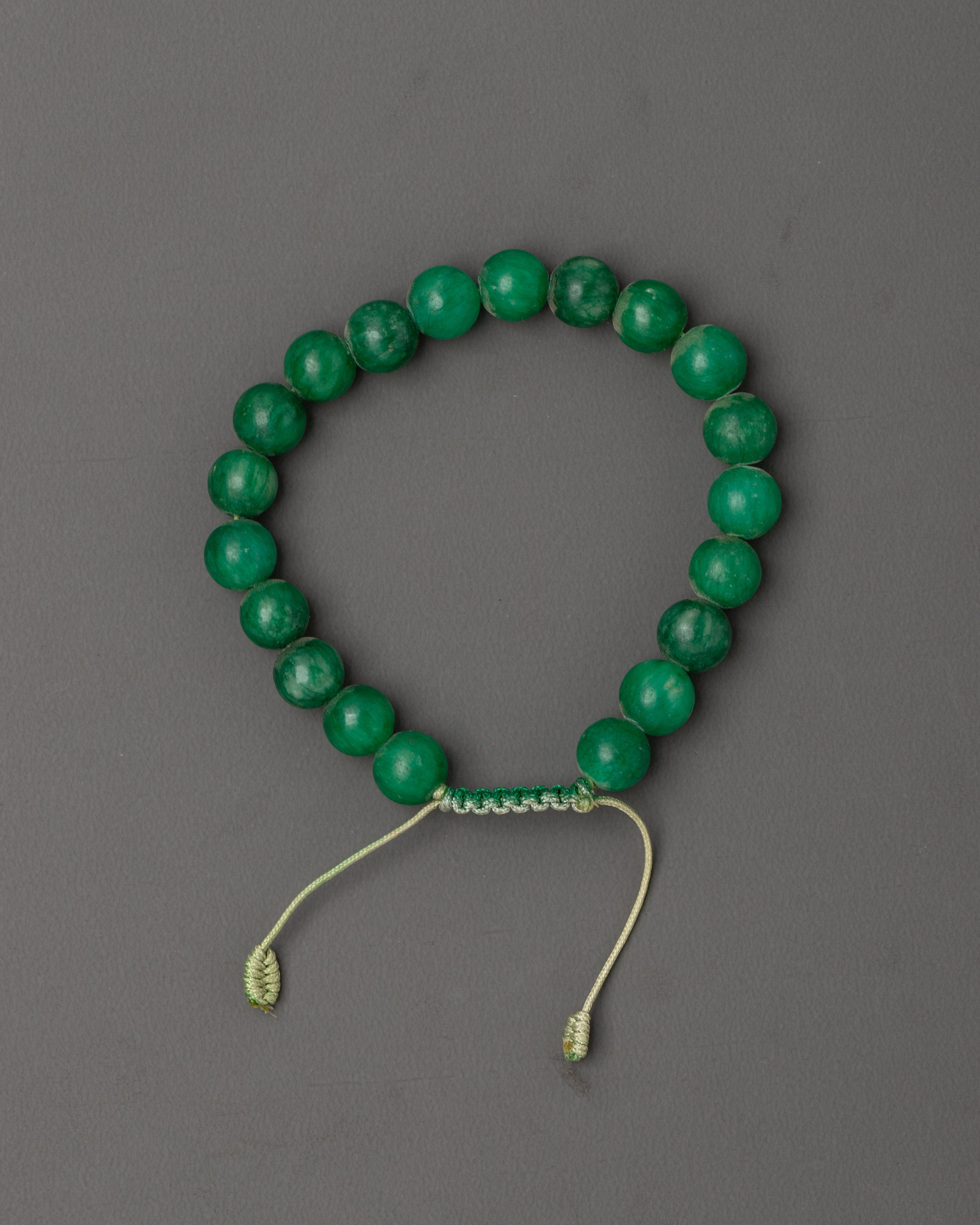 Green artificial stone bracelet