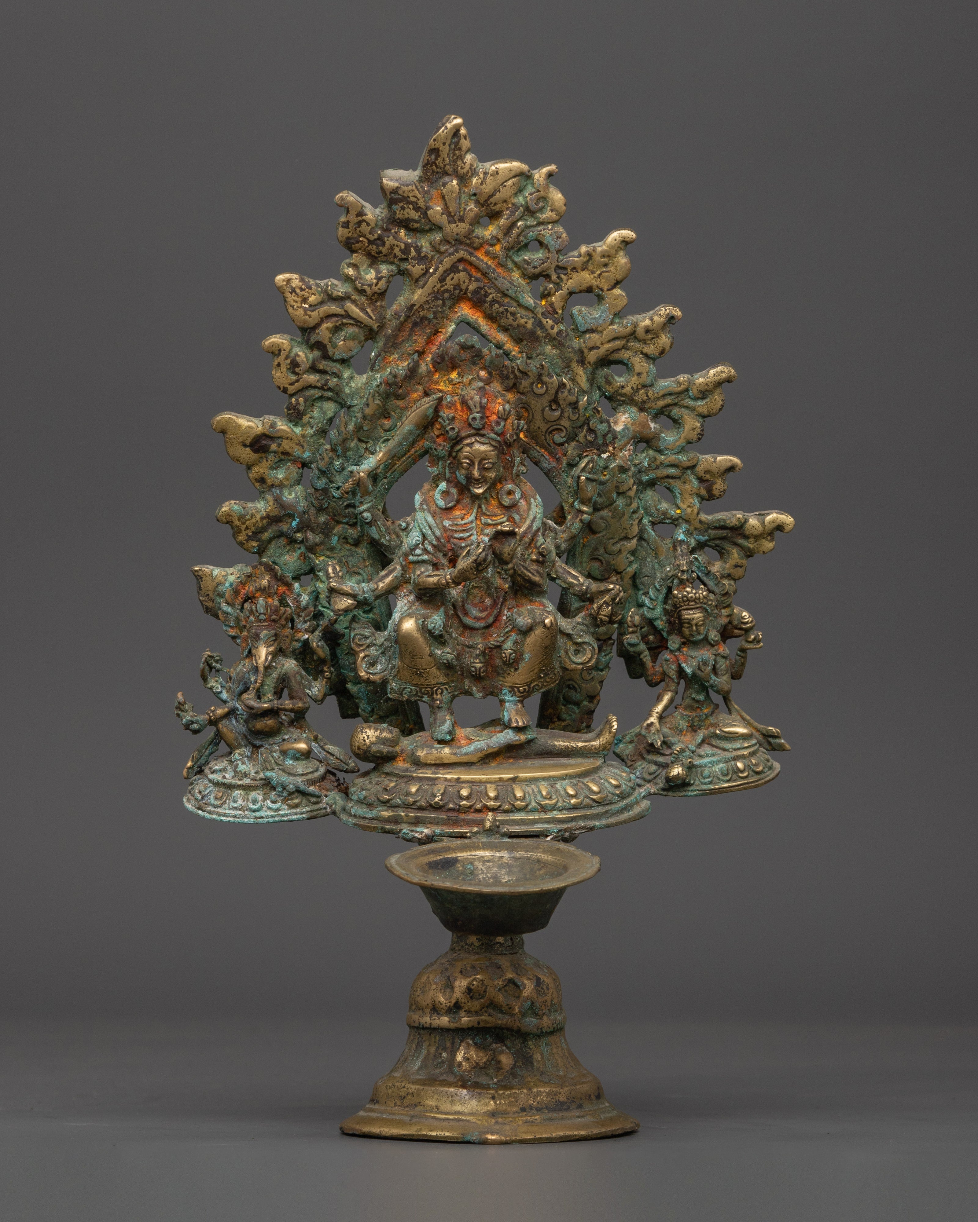 Panas Statue Oil Lamp