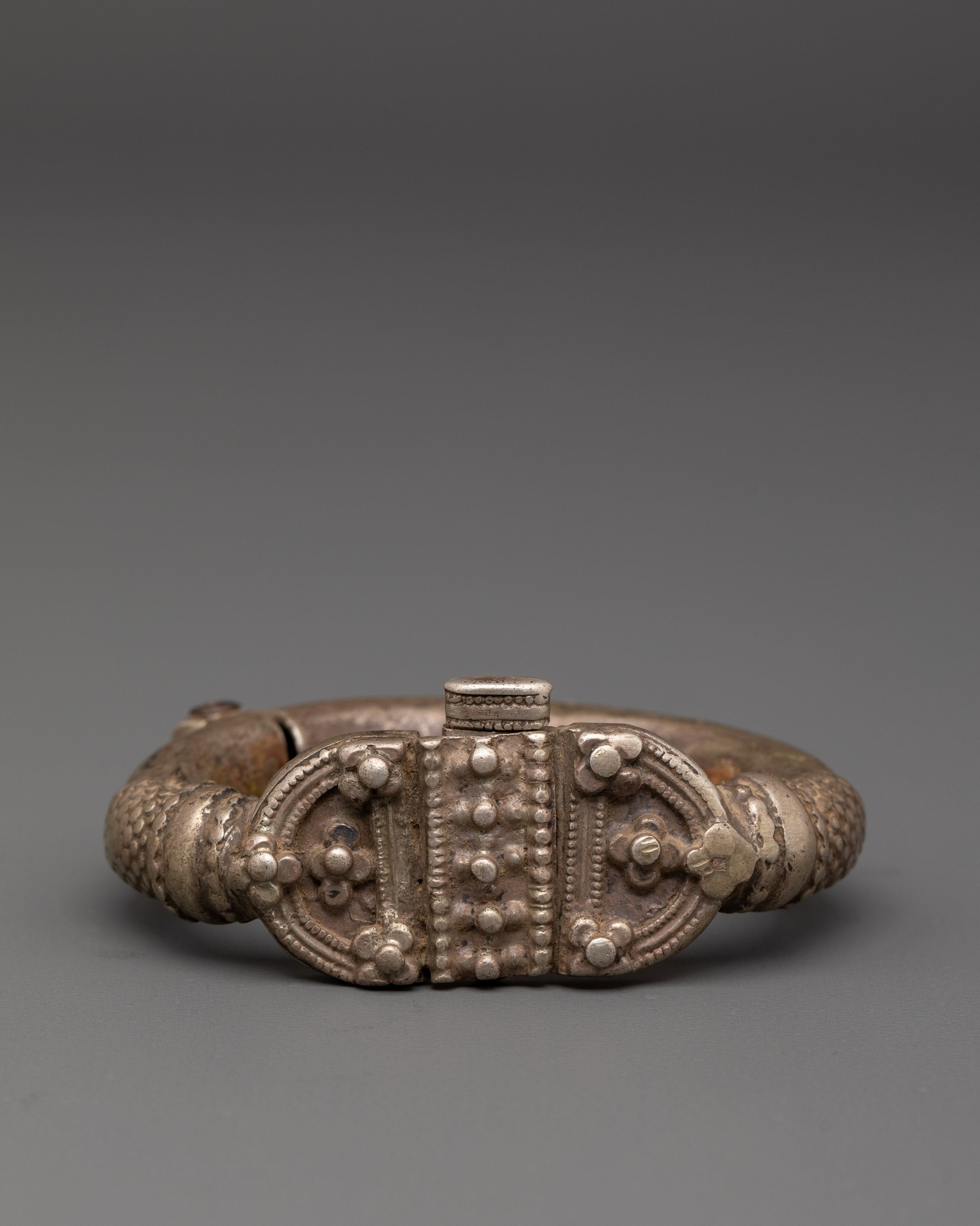 Silver Plated Hand Jewelry