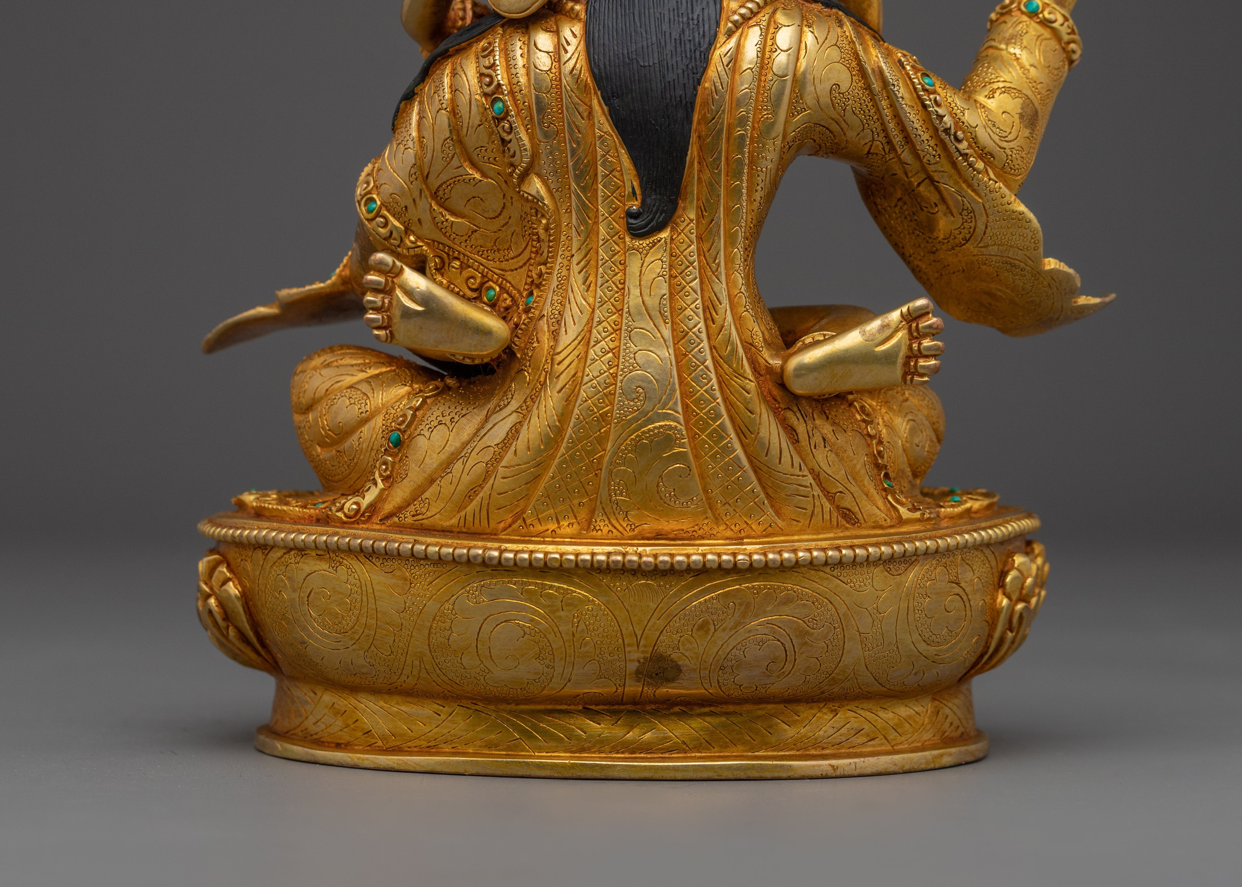 Divine Tantric Master Guru Rinpoche with Consort | Padmasambhava Statue